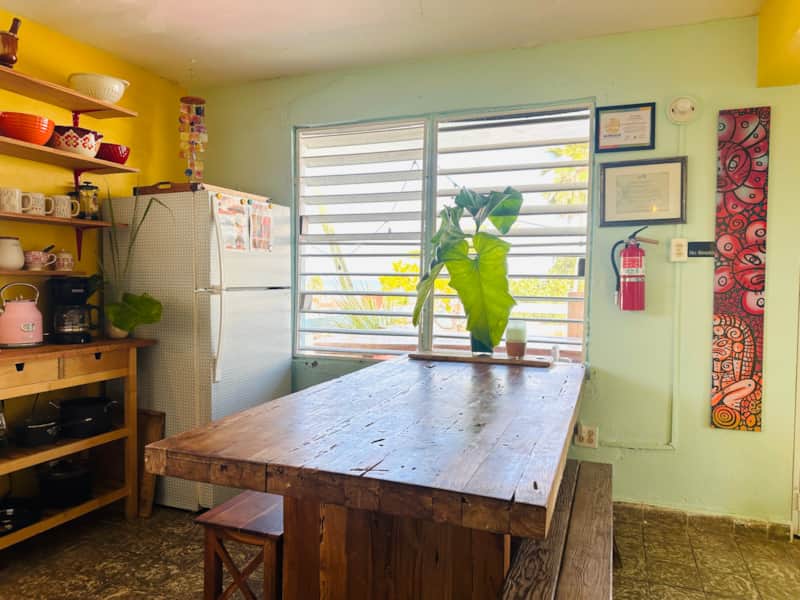 Kitchen and coffee and tea bar