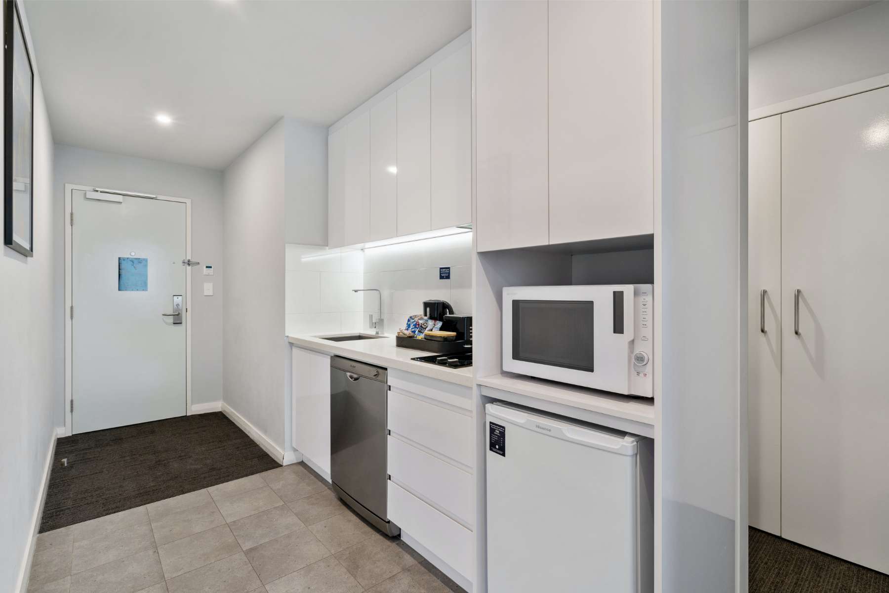 Apartment with kitchen facilities