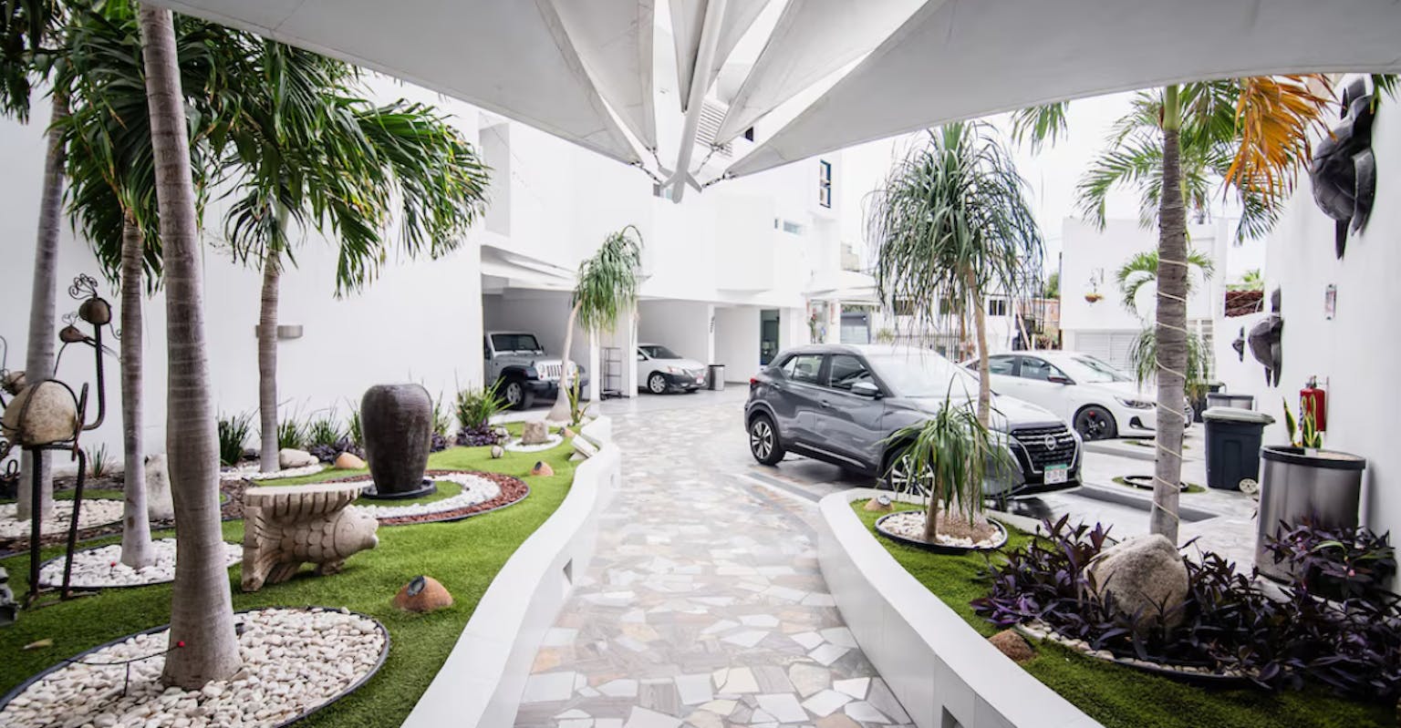 Estacionamiento - Hotel HBlue