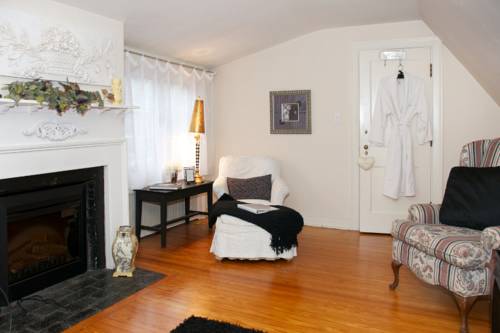 Manor Chase & Fireplace