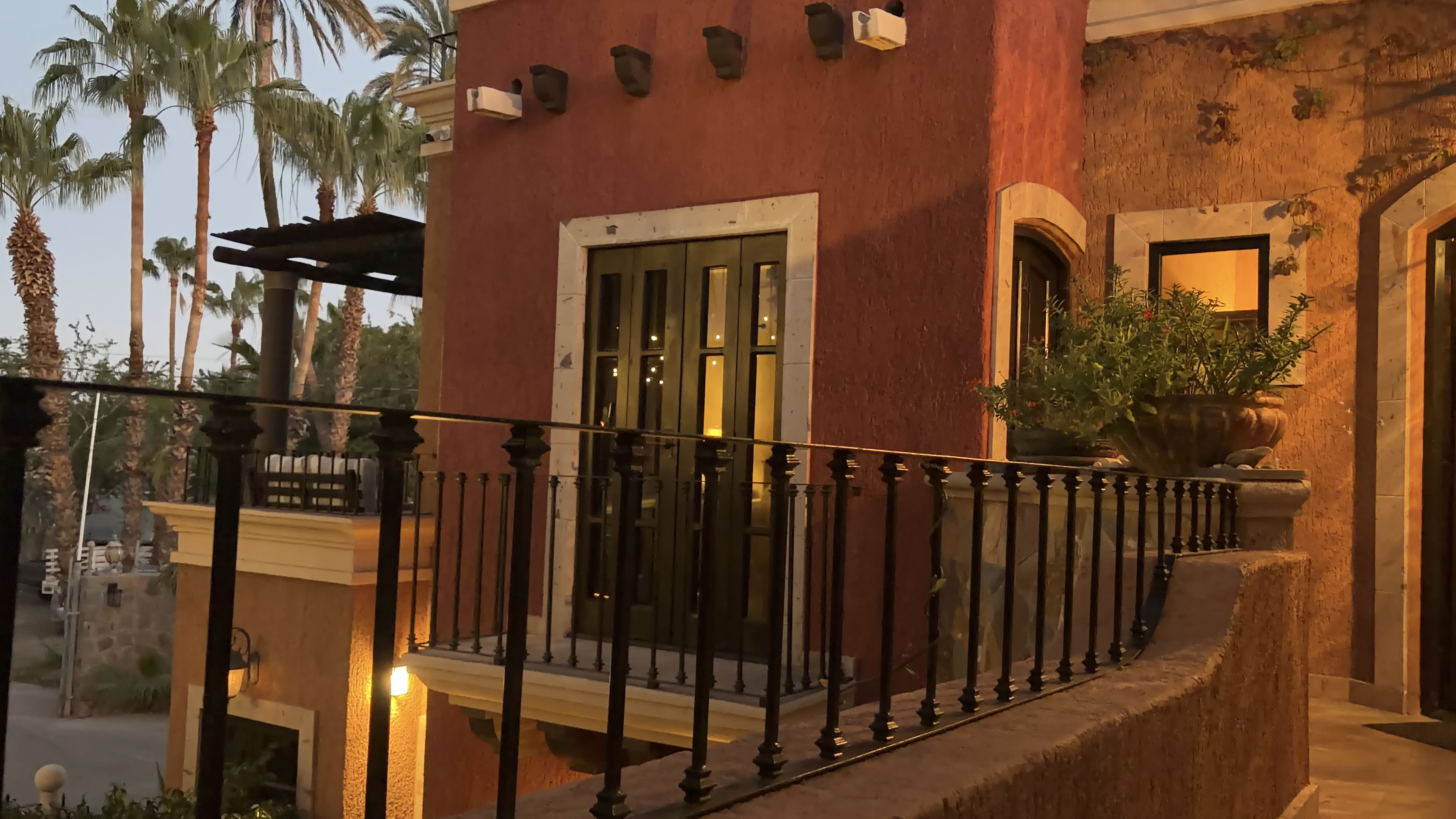 French door at Suite King bed.