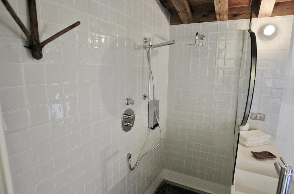 Junior Suite Nido Room, shower