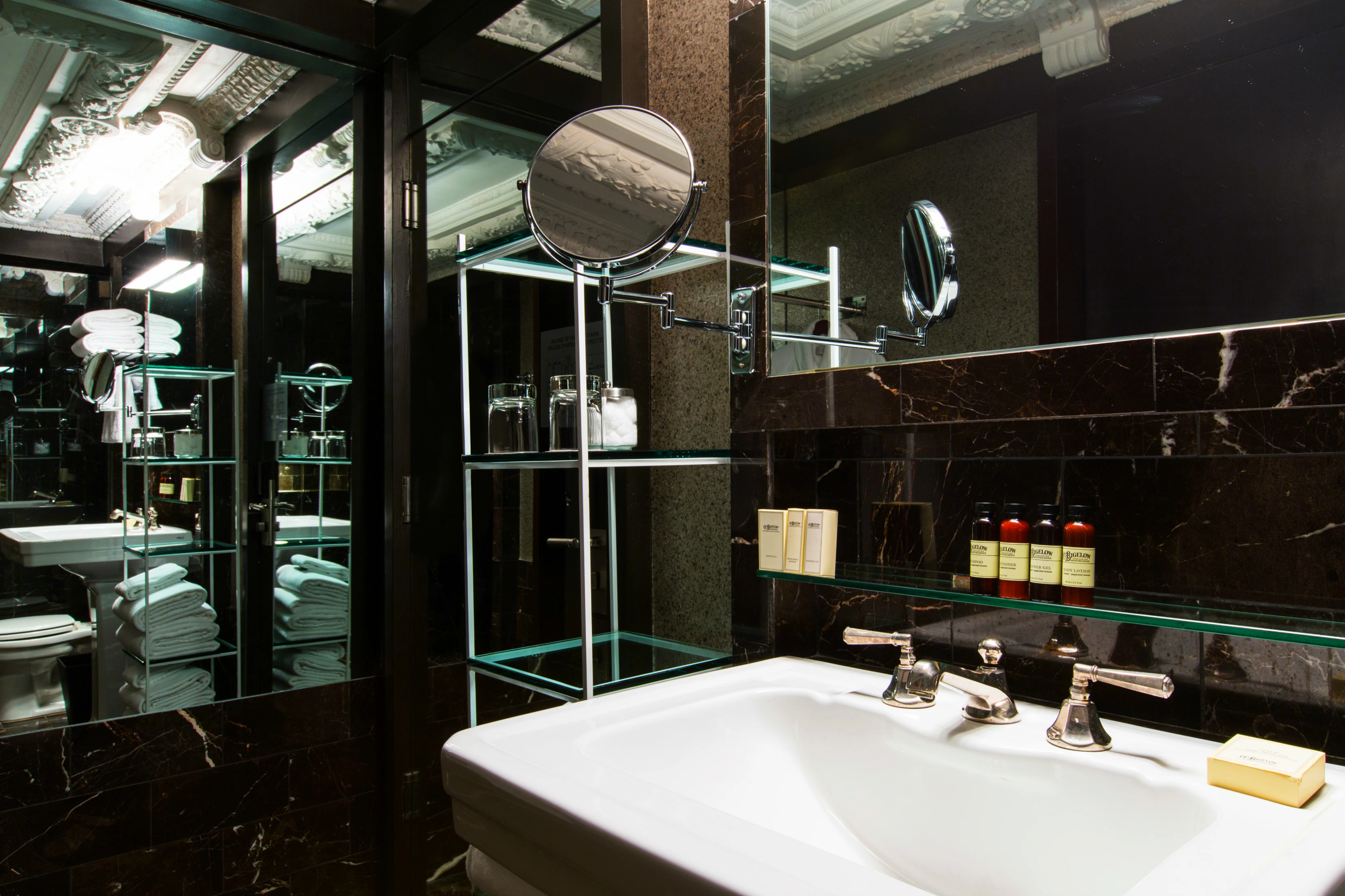 City Club Hotel — gallery preview 3