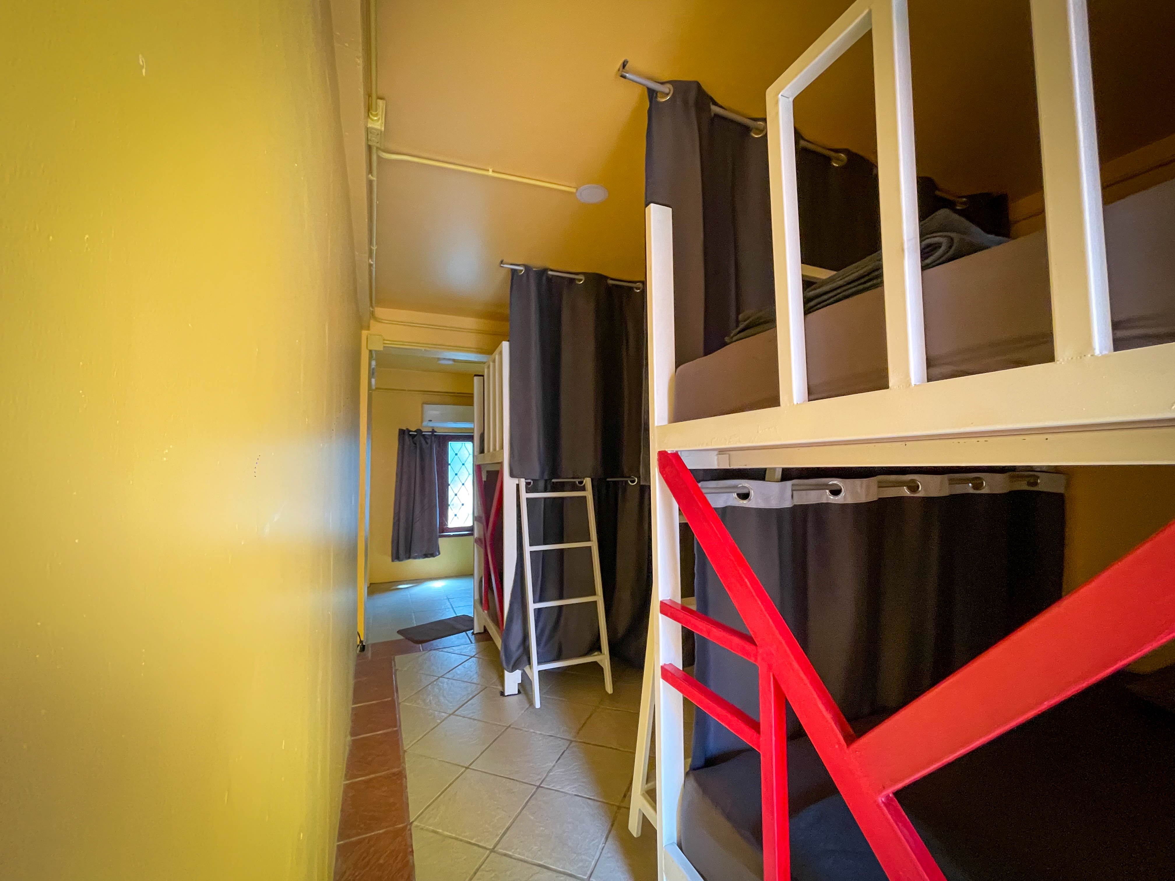 Deluxe 4 Beds Mixed Dorm Ensuite