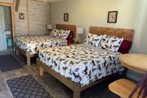 2 Queens - Room 1 Downstairs