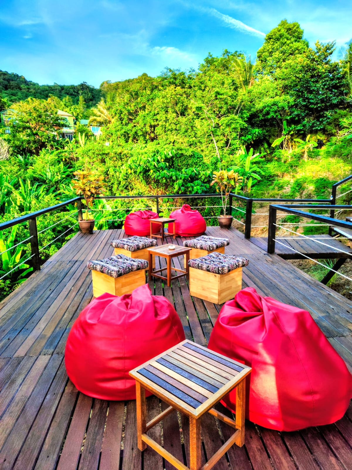 Viewpoint Jungle Vip, Menu, Drinks, Food, Restaurant, Music, Live Music, Sunsets,