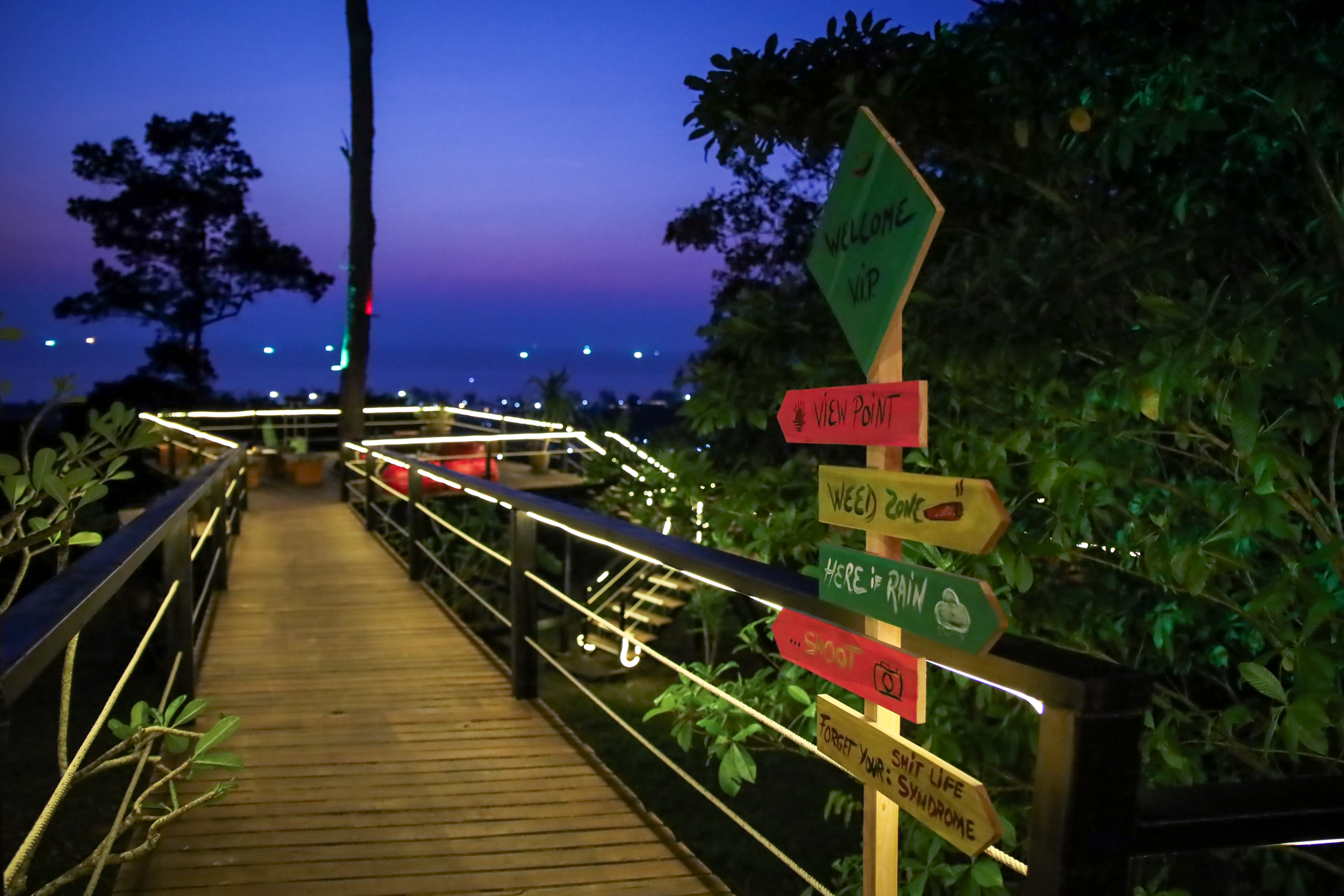 Viewpoint Jungle Vip, Bar, Cocktails, Music, Dj, Live Music,