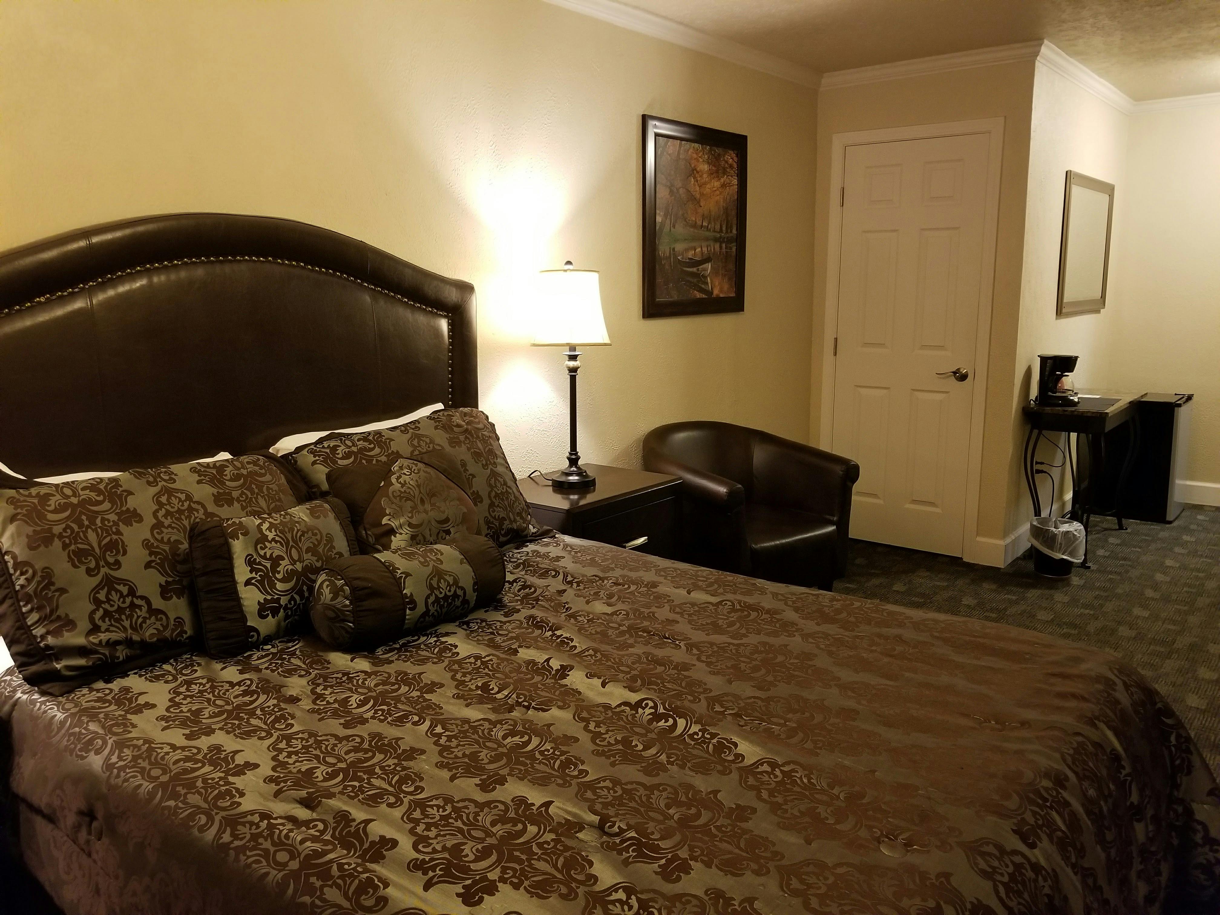 Queen Room City Center Motel North Bend