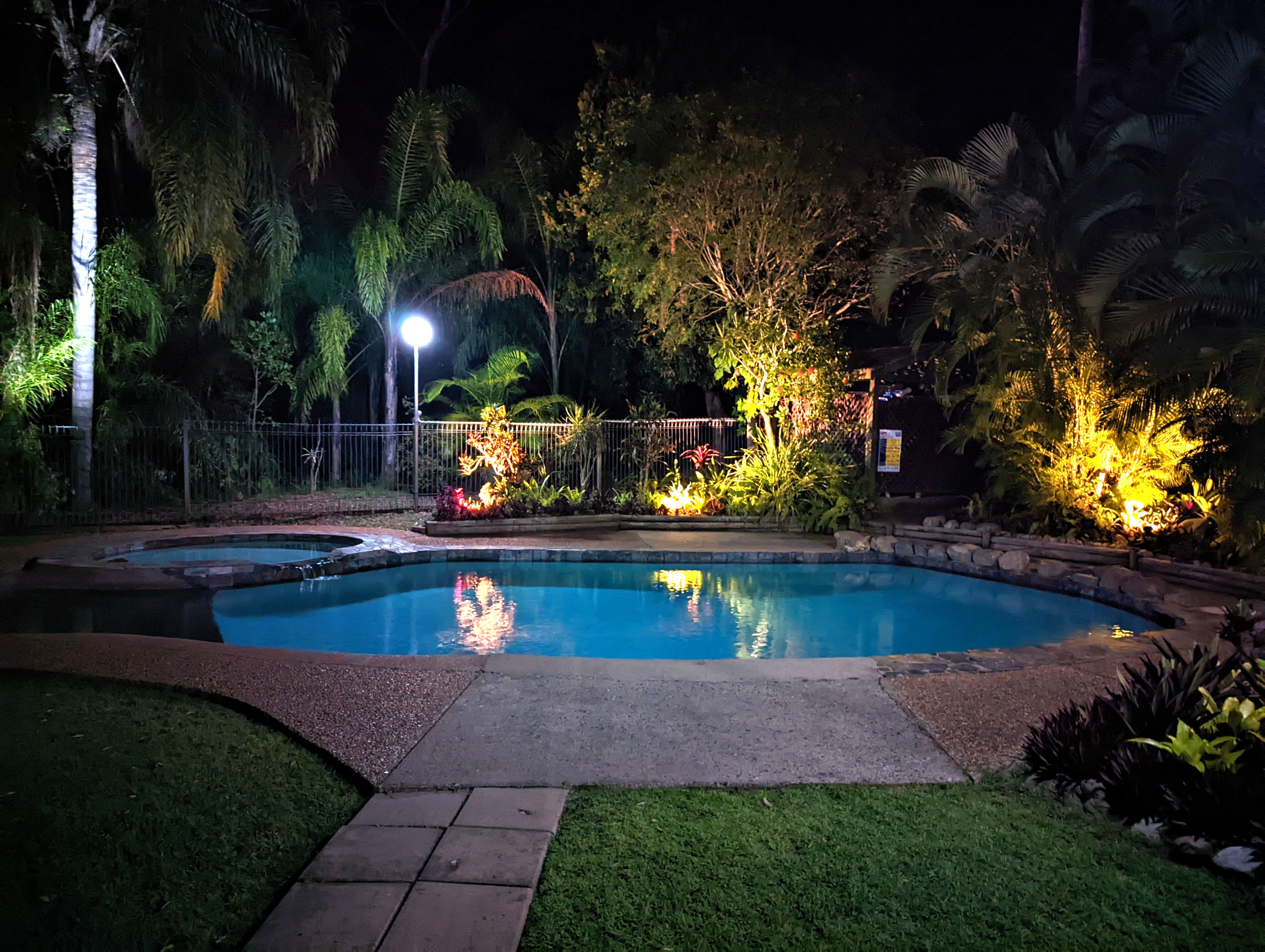 Cabin, Gumnut Glen Cabins, Yeppoon, Accommodation, Motel, Pool, Swimming Pool