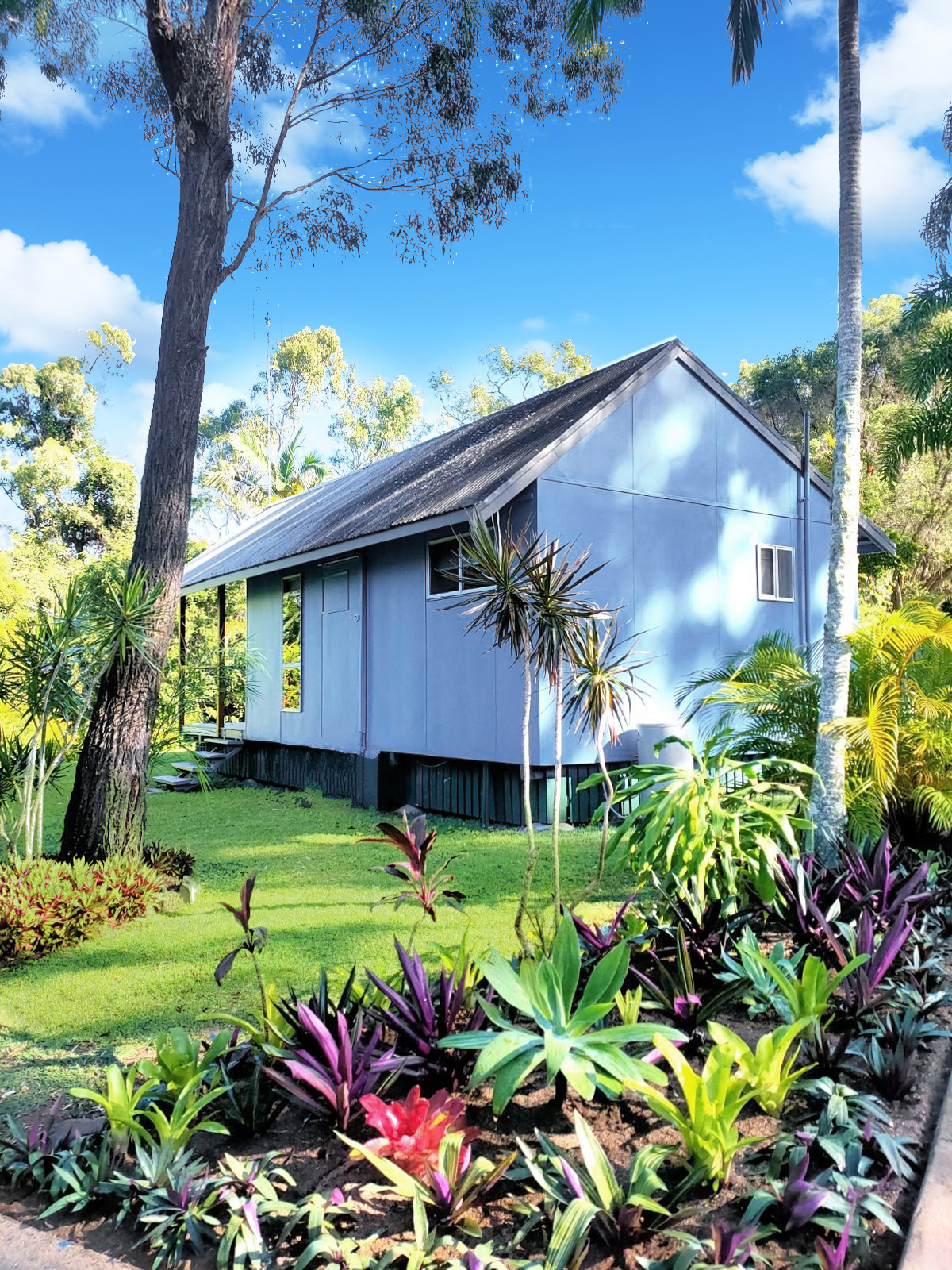 External cabin gardens