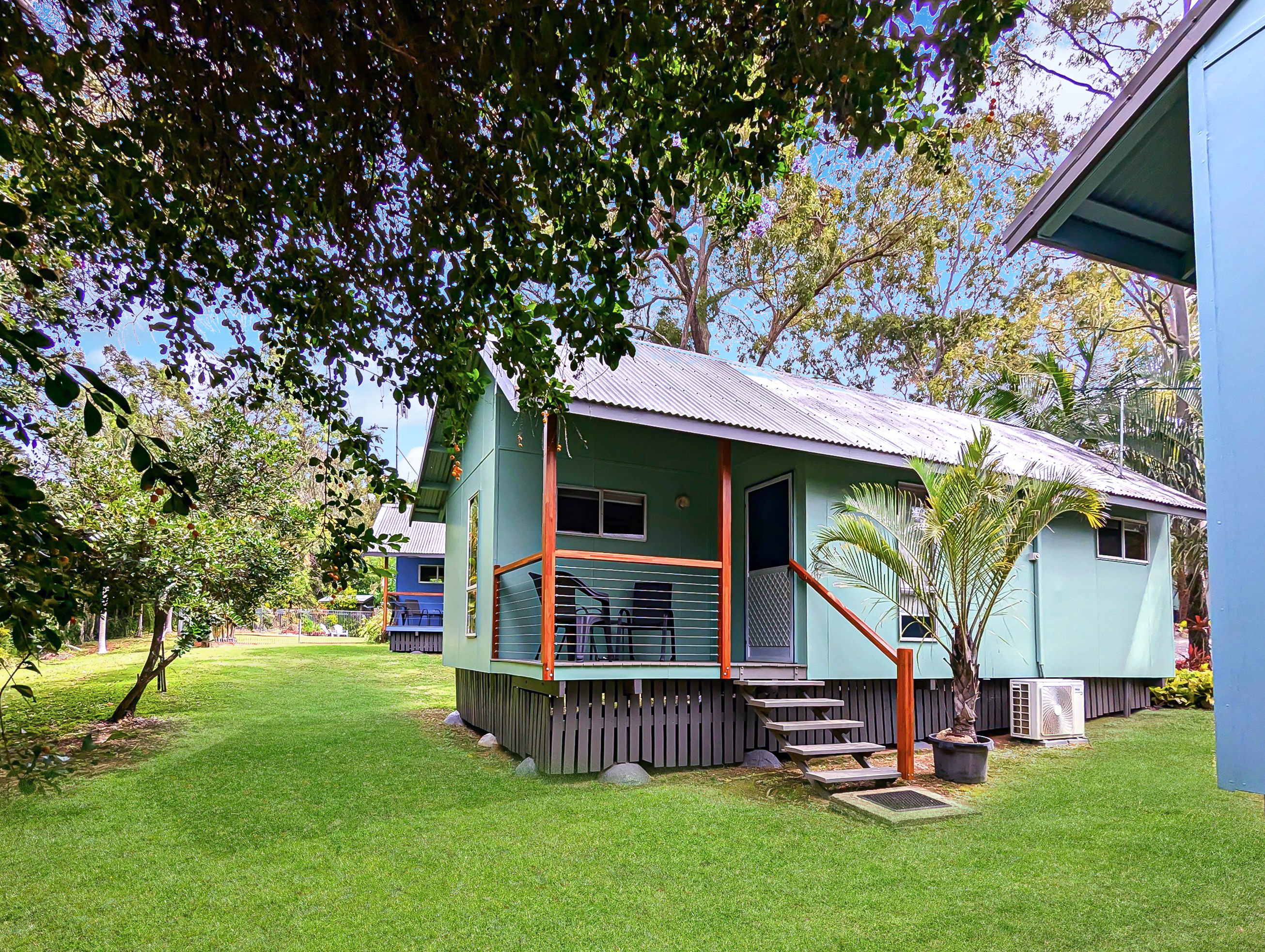External cabin gardens