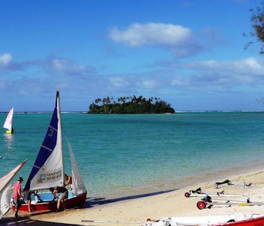 muri-beachcomber-rarotonga-sailing-club-lagoon