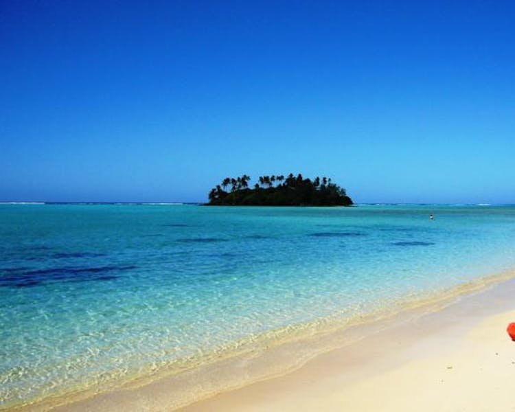 muri-beachcomber-rarotonga-beach-taakoka-island-view-motu-lagoon