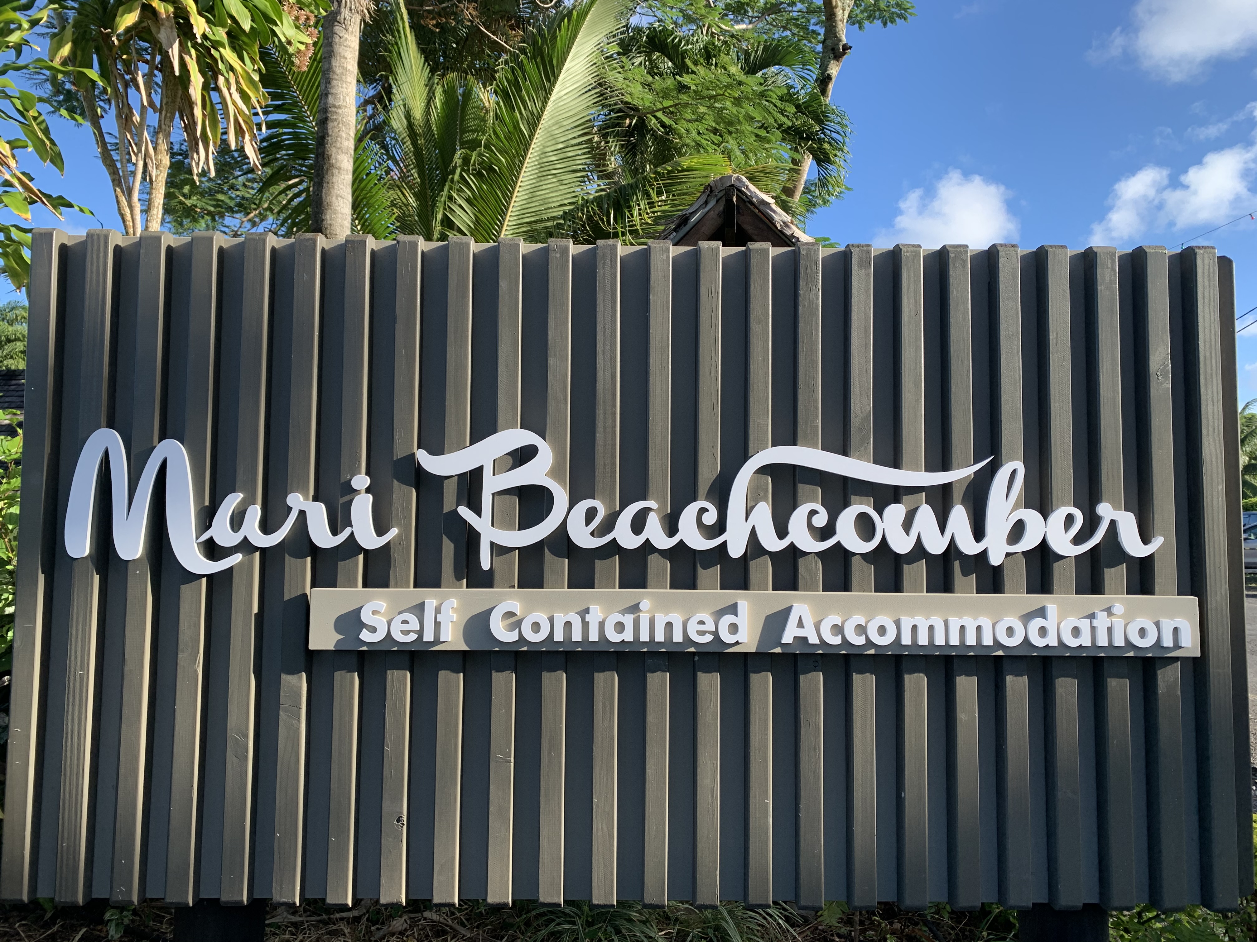 muri-beachcomber-rarotonga-sign