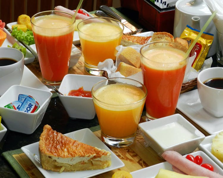 Hotel Casa do Amarelindo café da manhã com frutas e sucos