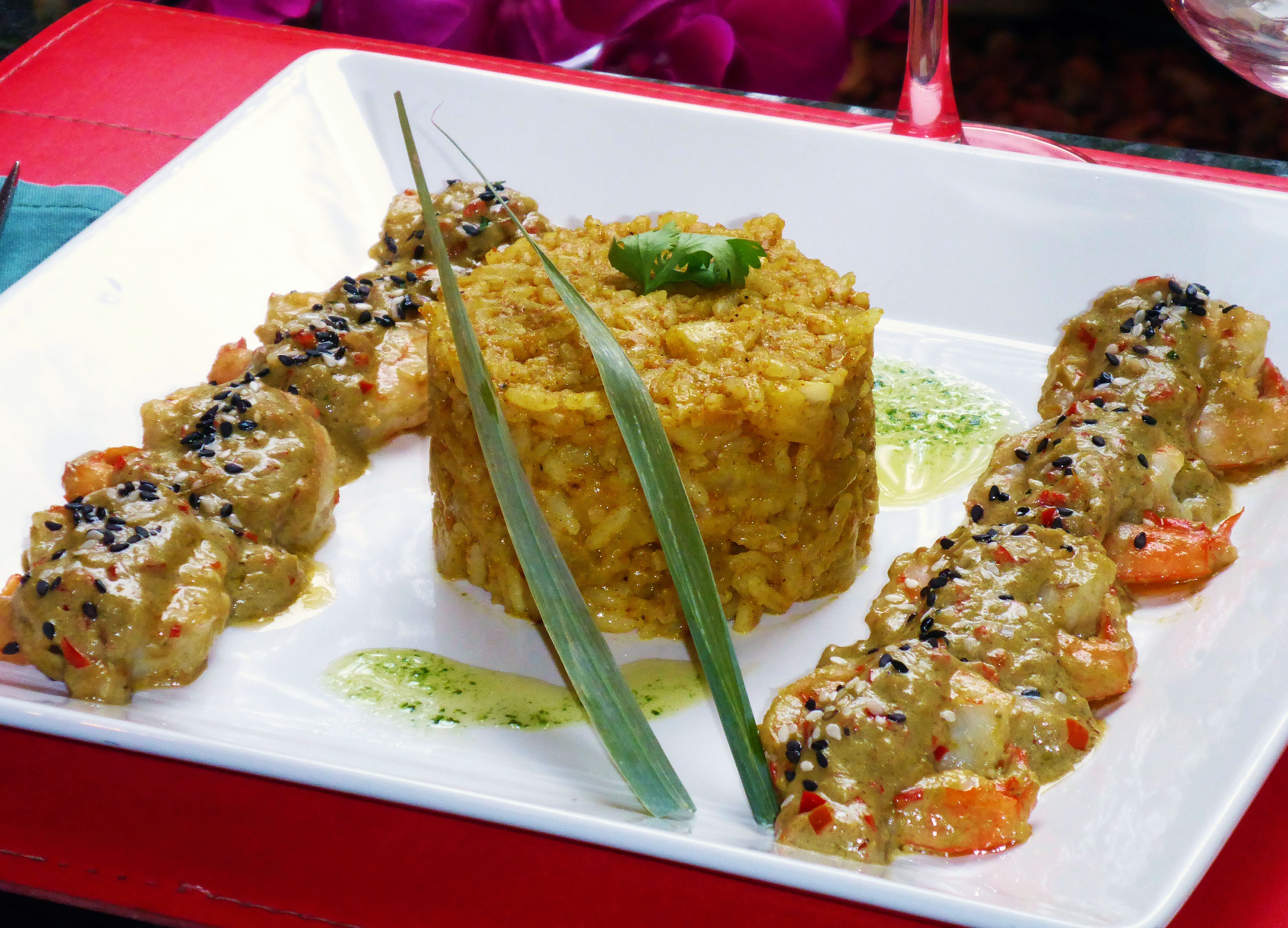 Restaurante Pelô Bistrô Salteado de Camarões com capim-santo