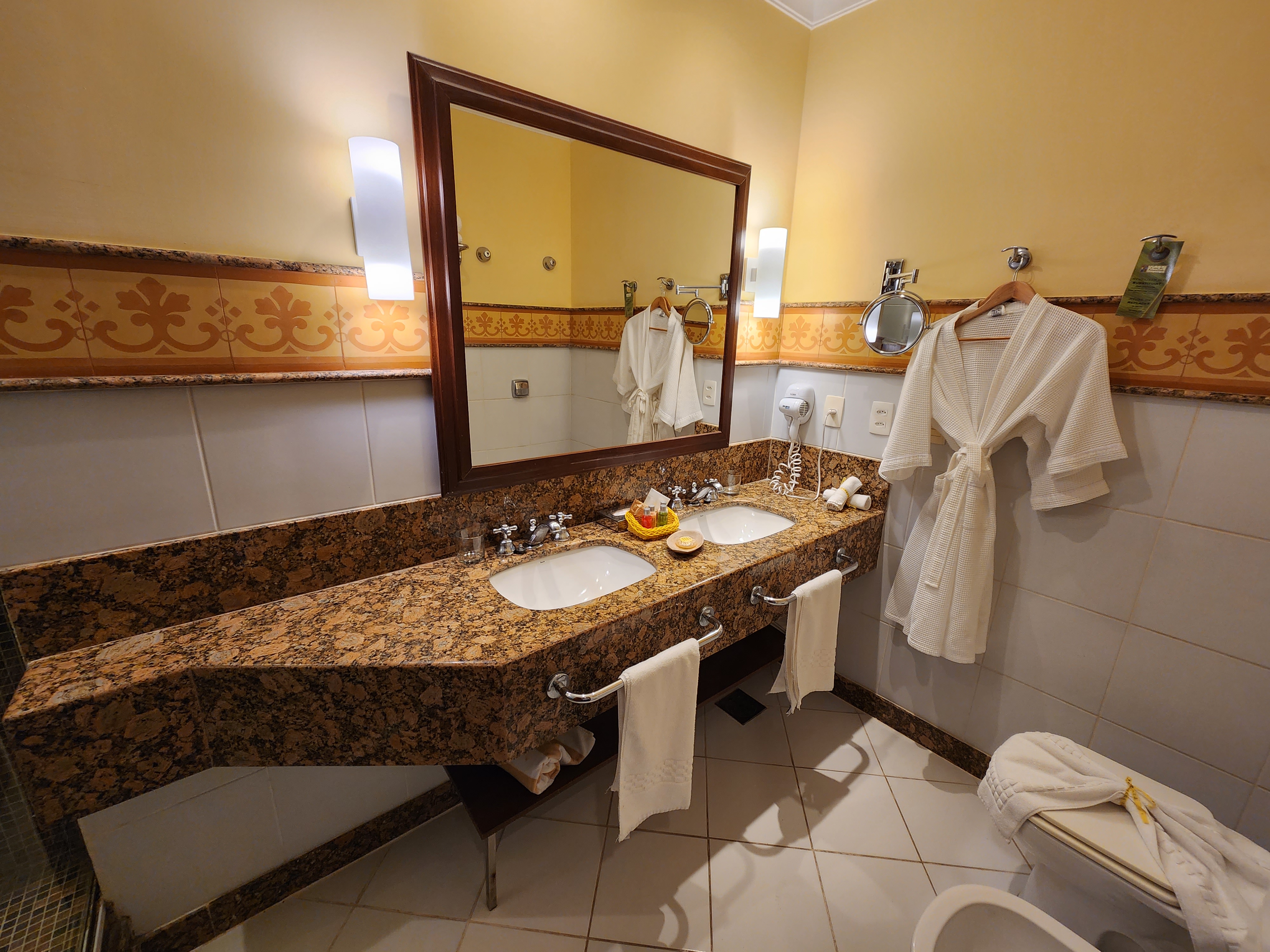 Amarelindo DeLuxe Room Bathroom Salvador Pelourinho