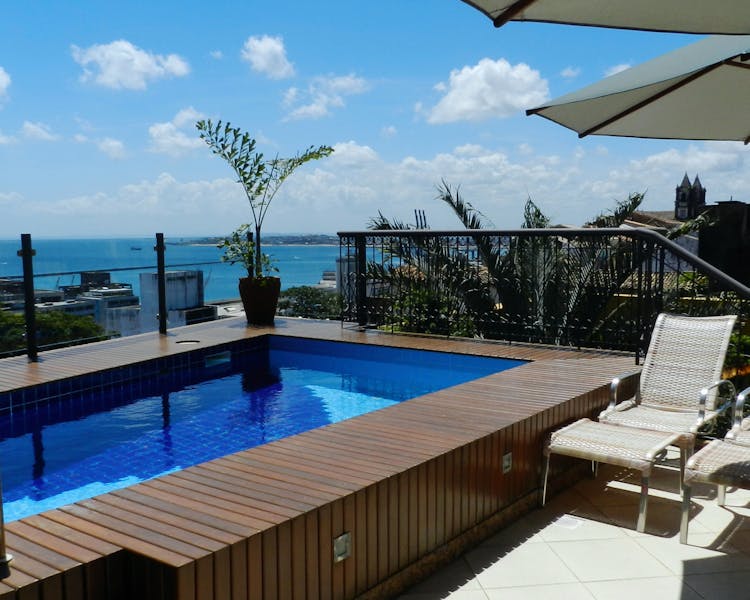Hotel Casa do Amarelindo swimming-pool sun deck view