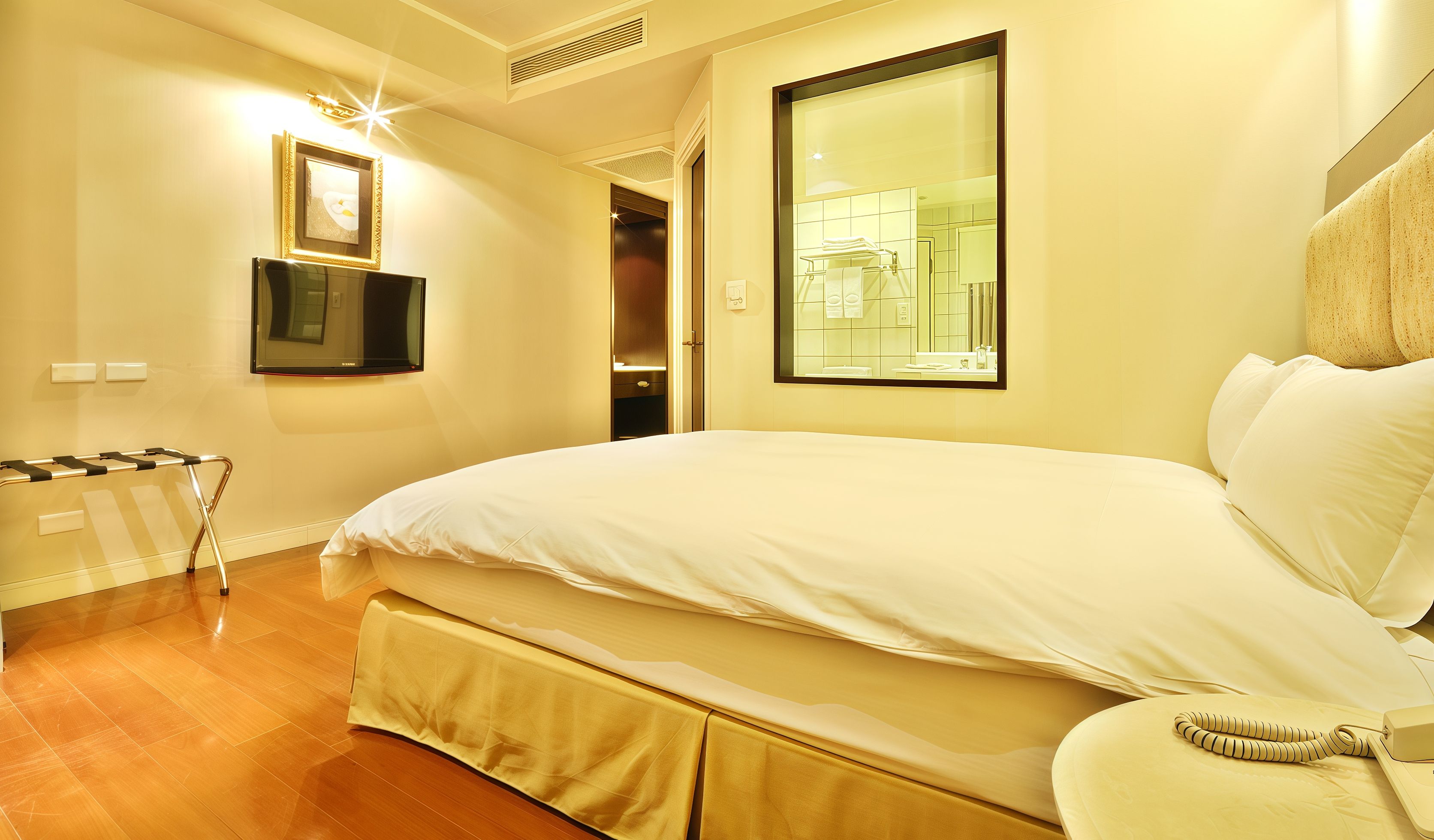 Value room with one bed