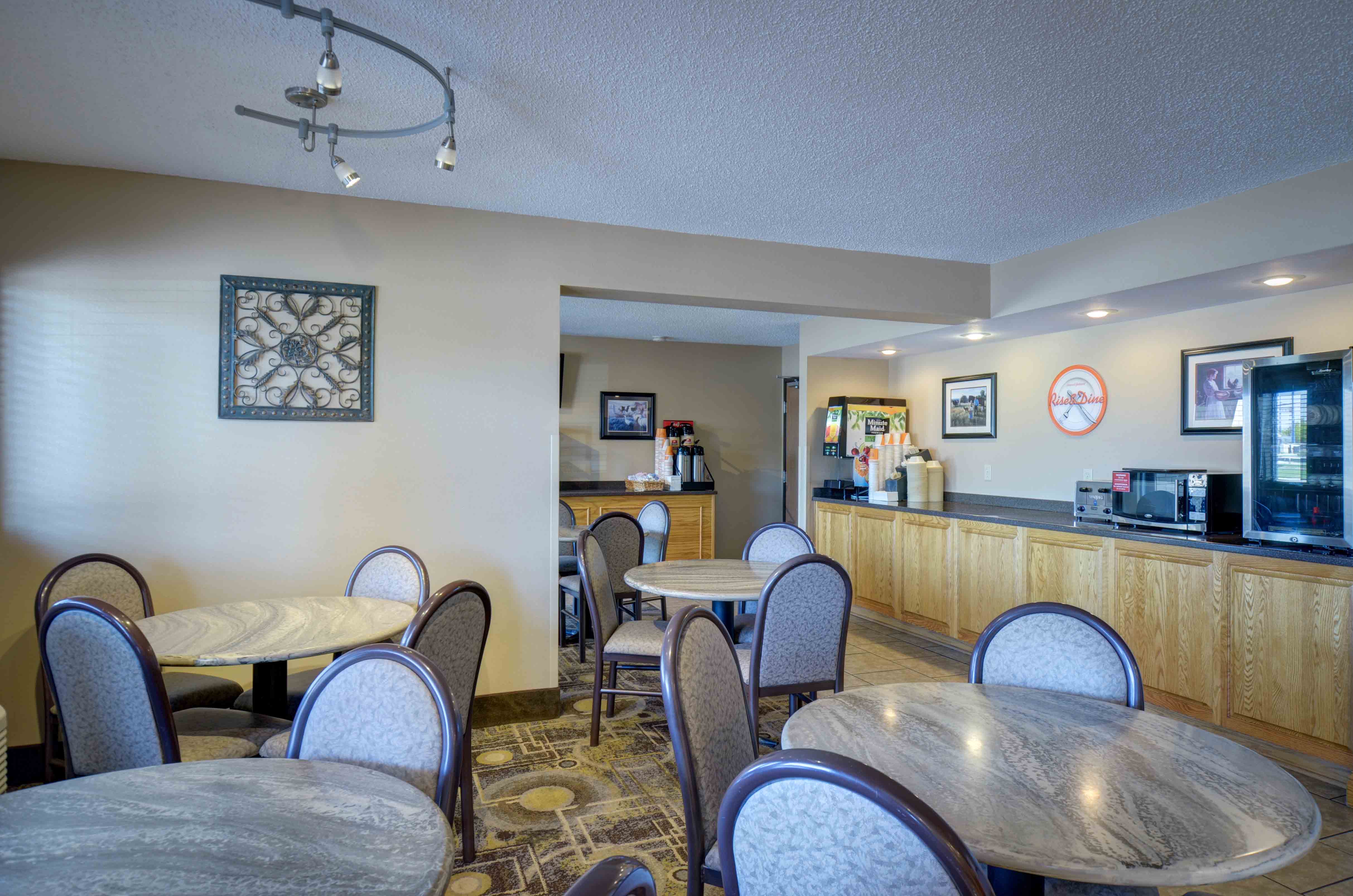 Free breakfast with both hot and cold selections.