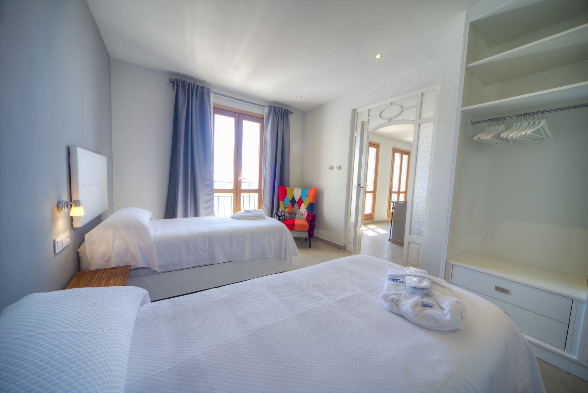 mimar urban altea sol twin room en suite