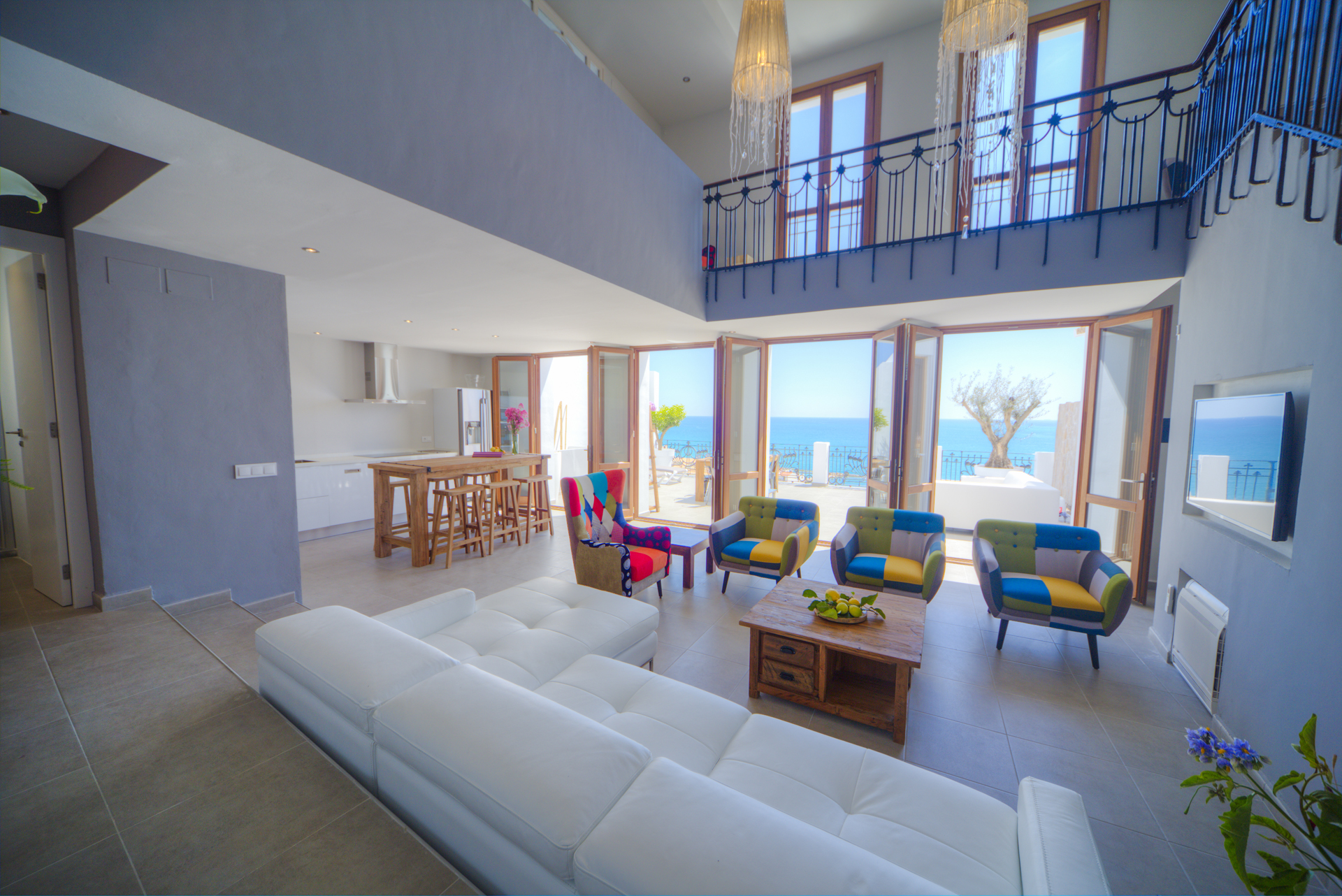 mimar urban altea sol livingroom and kitchen