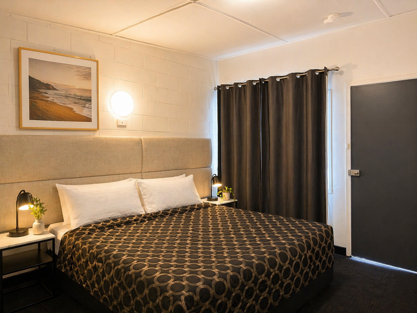 Deluxe Queen Room