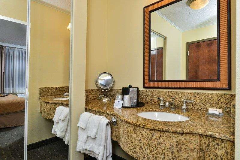 St. Charles Inn - Hotel Superior — photo 10 of 24