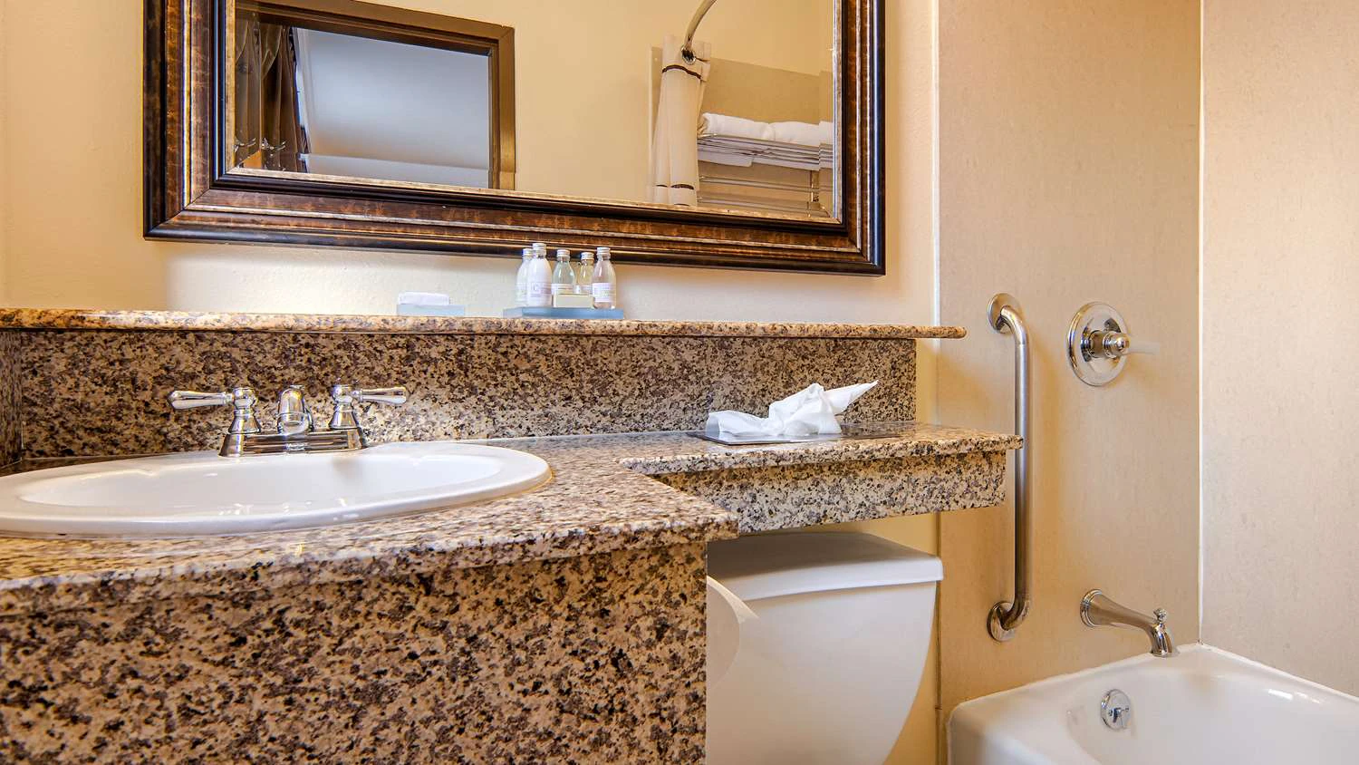 St. Charles Inn - Hotel Superior — photo 14 of 24