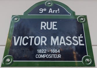 Plaque de rue Victor Massé, 9e arrondissement.