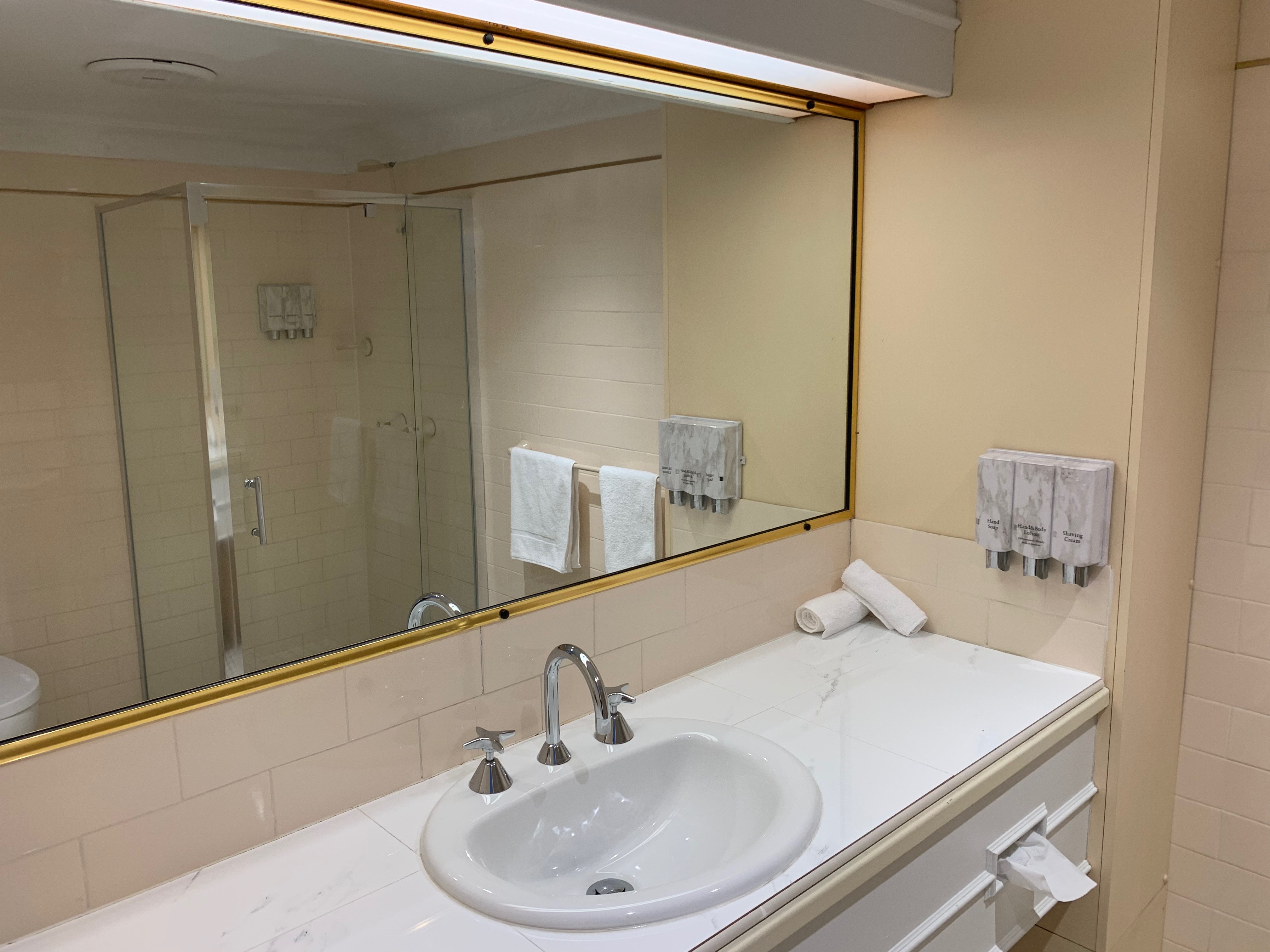 Family Suite Bathroom