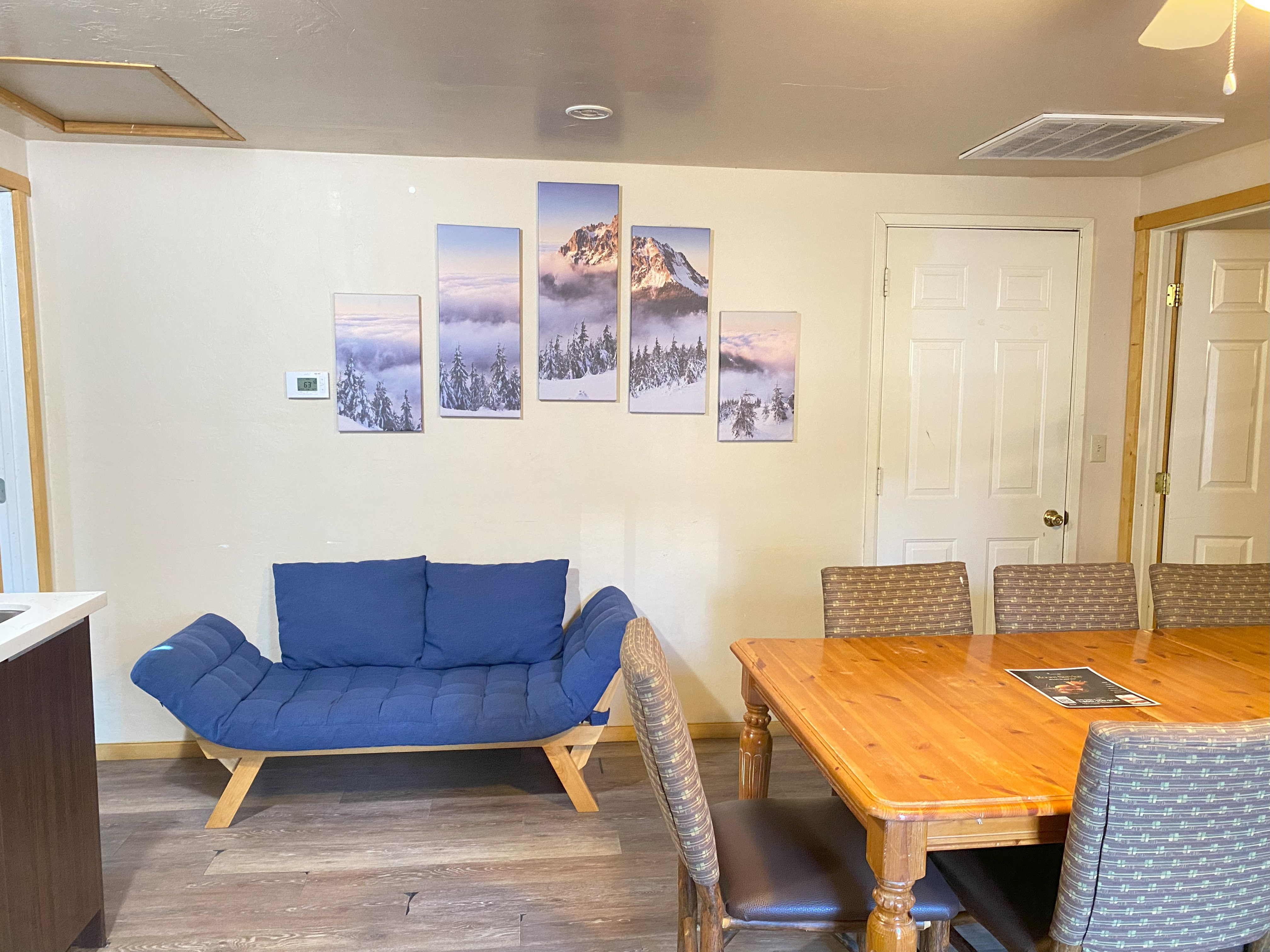 Cabin 9 of 10 | Blue Horizon Lodge