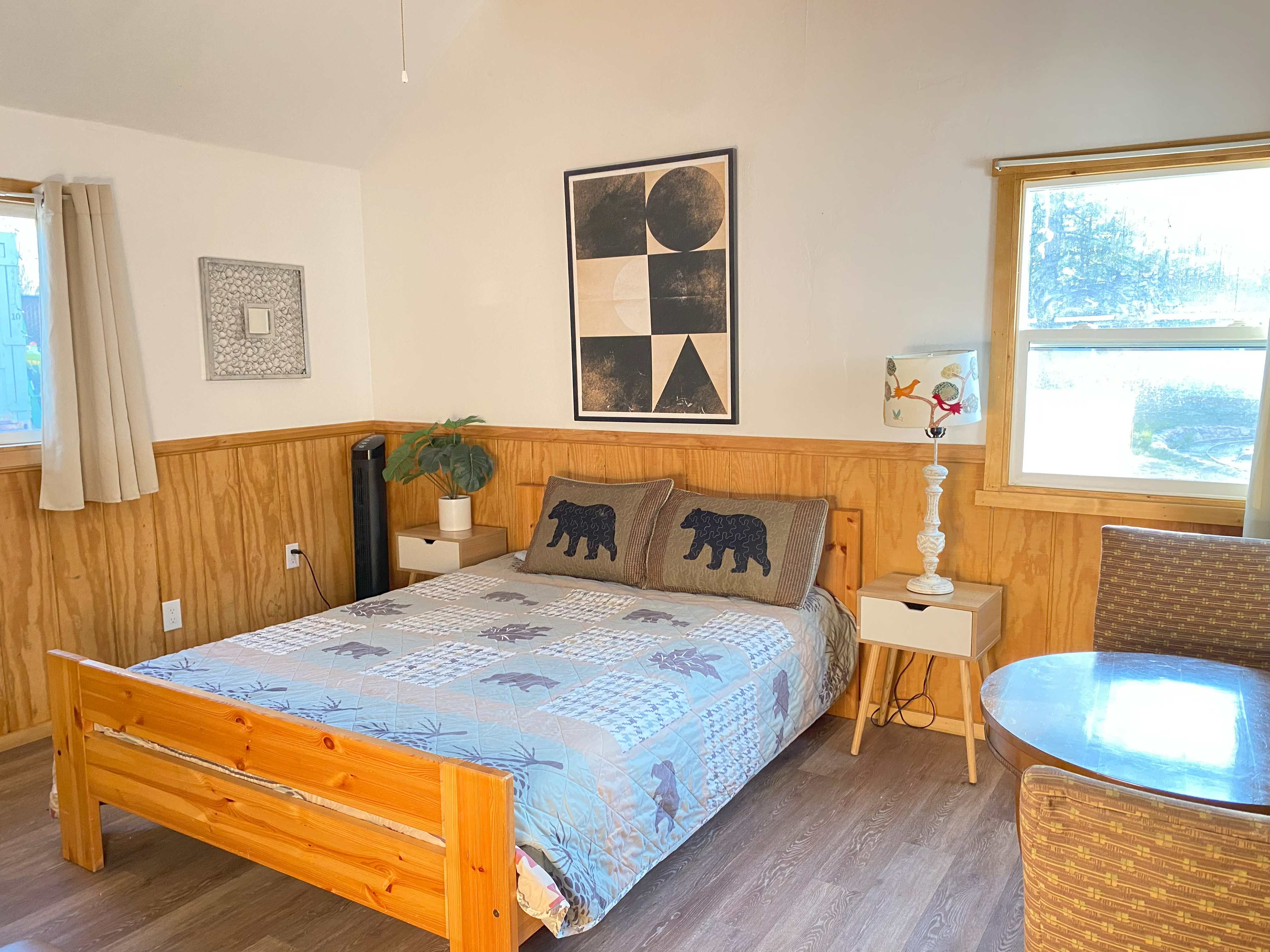 Cabin 9 of 10 | Blue Horizon Lodge