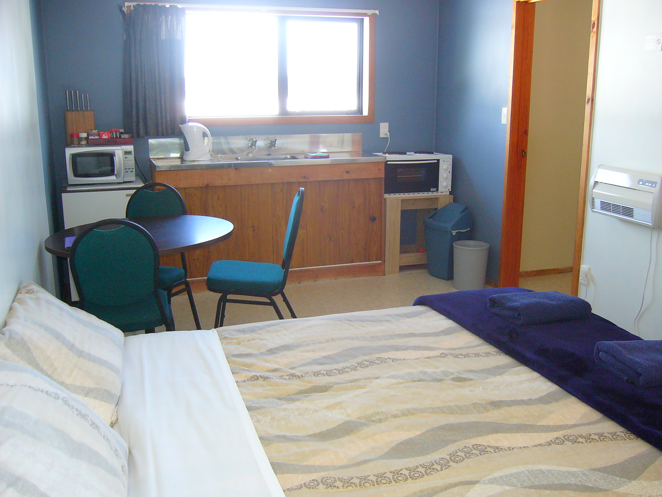 Motel Unit Up To 5 People | Mountain Heights Lodge