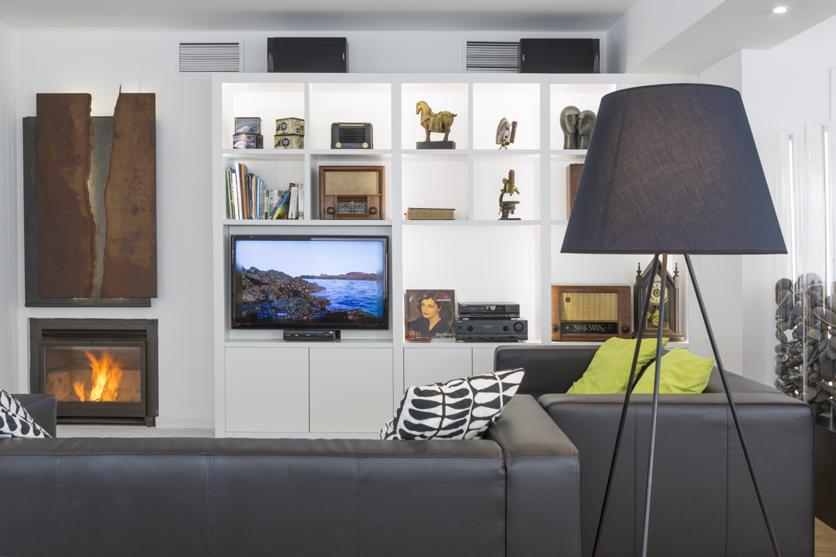 No salão do Hotel Alcatruz tem internet gratuita, televisão, música e jogos de tabuleiro.