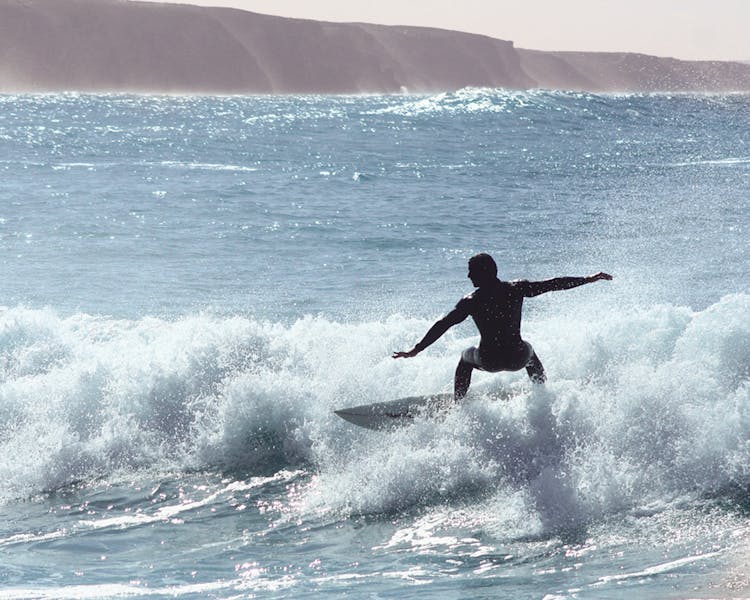 A Costa Vicentina é um dos spots mundiais de surf. No Hotel Alcatruz pode guardar as suas pranchas.