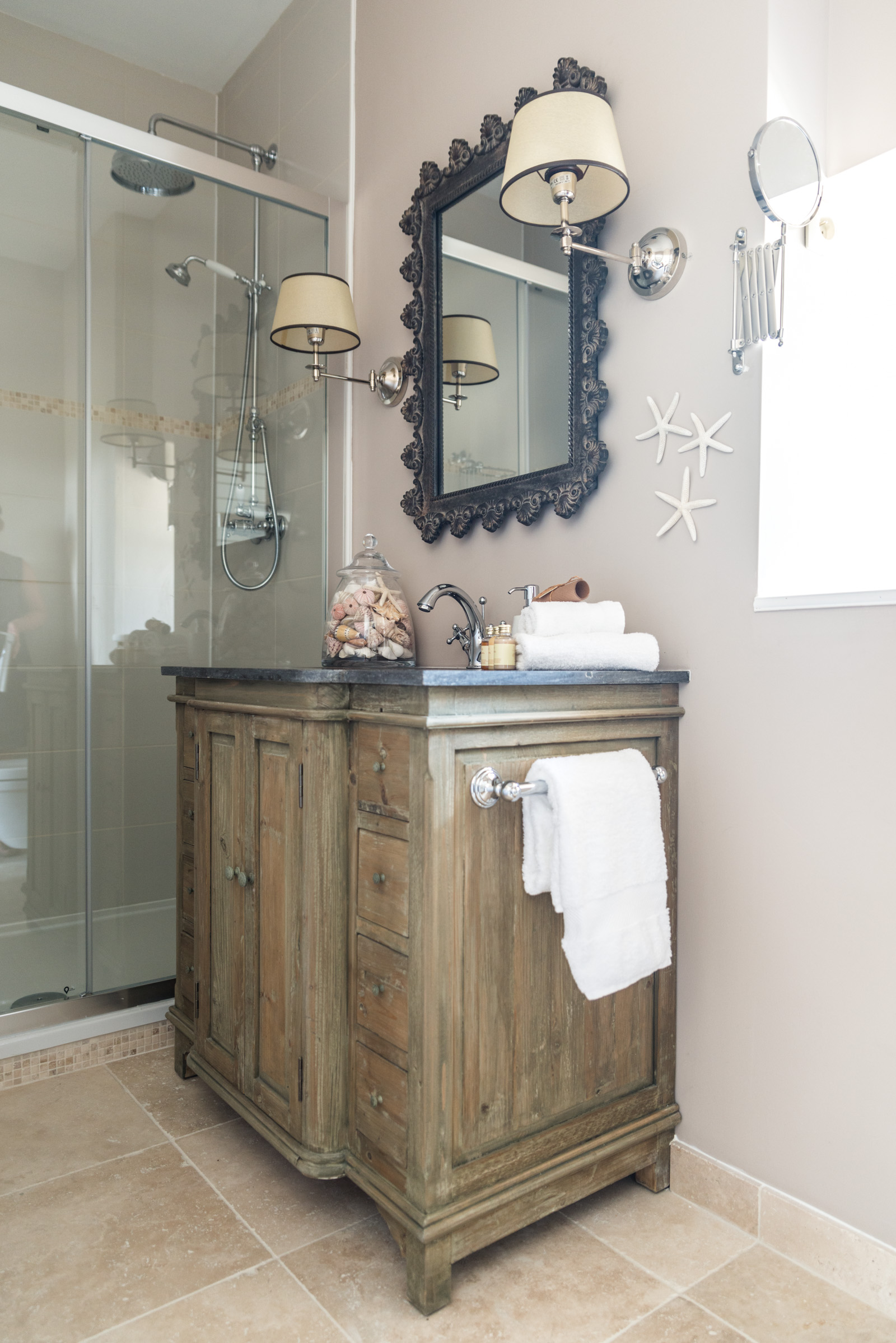 Vacation home: Bathroom