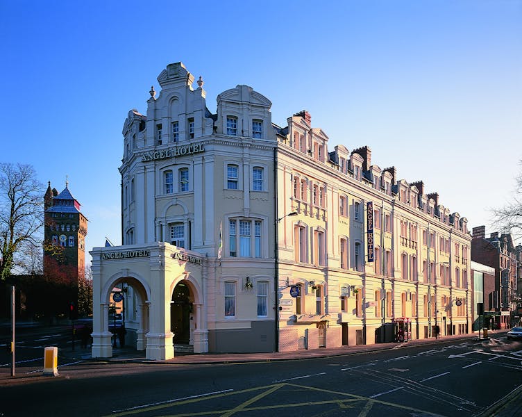 Up to 25% off - Central Cardiff - 3 Bedroom Home - Free Parking - Walk to  Shopping Town Centre And Cardiff Castle