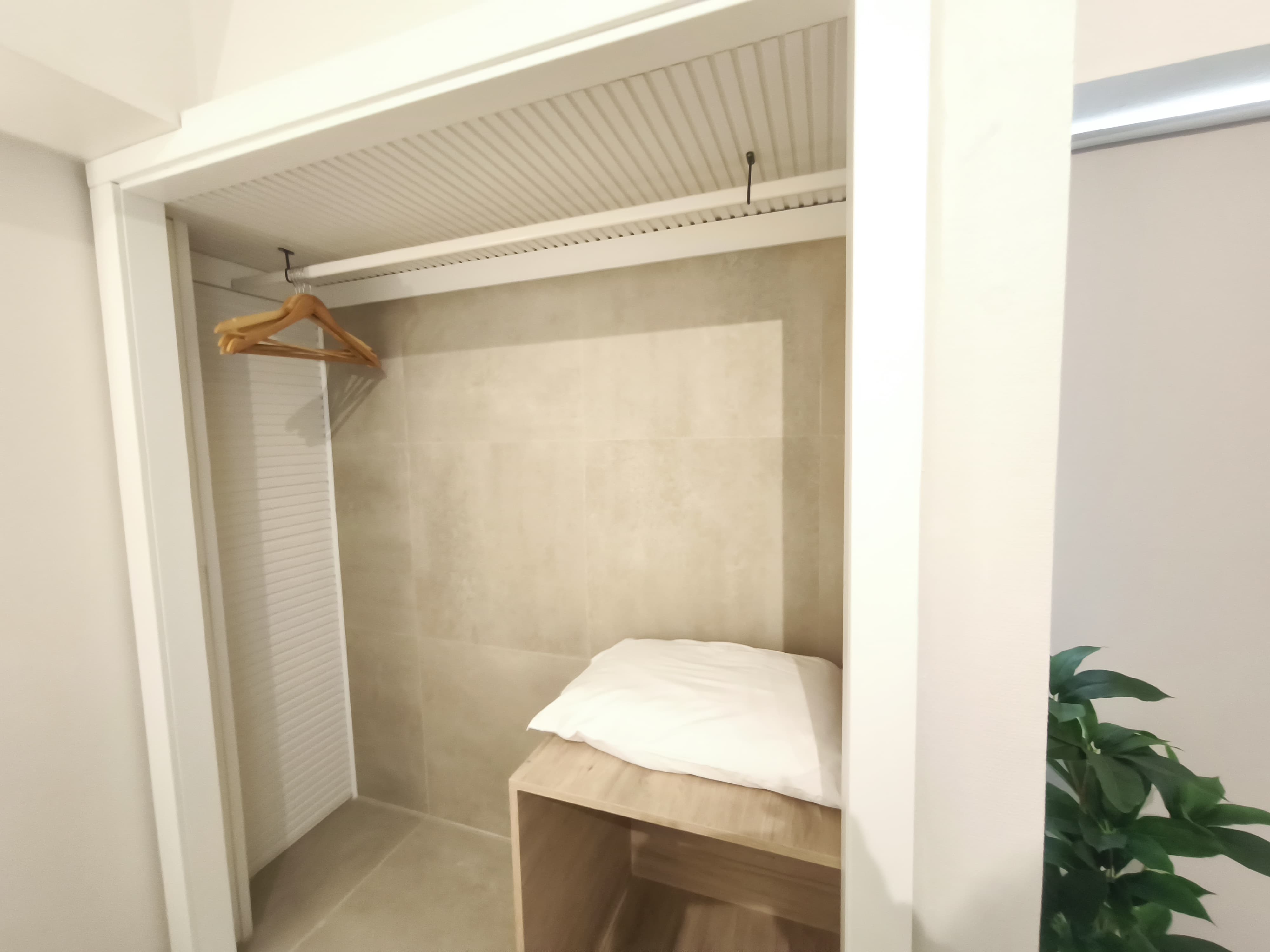 Wake up above Tamariz Beach to uninterrupted views of the Atlantic Ocean, Forte da Cruz and Cascais Bay. Located on the hotel