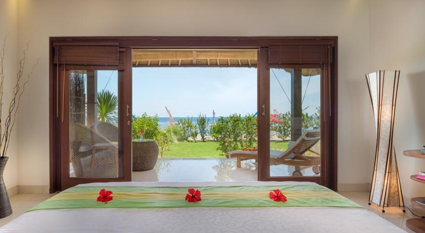 Beachfront Bungalow With Pool | Palm Garden Amed Beach & Spa Resort Bali