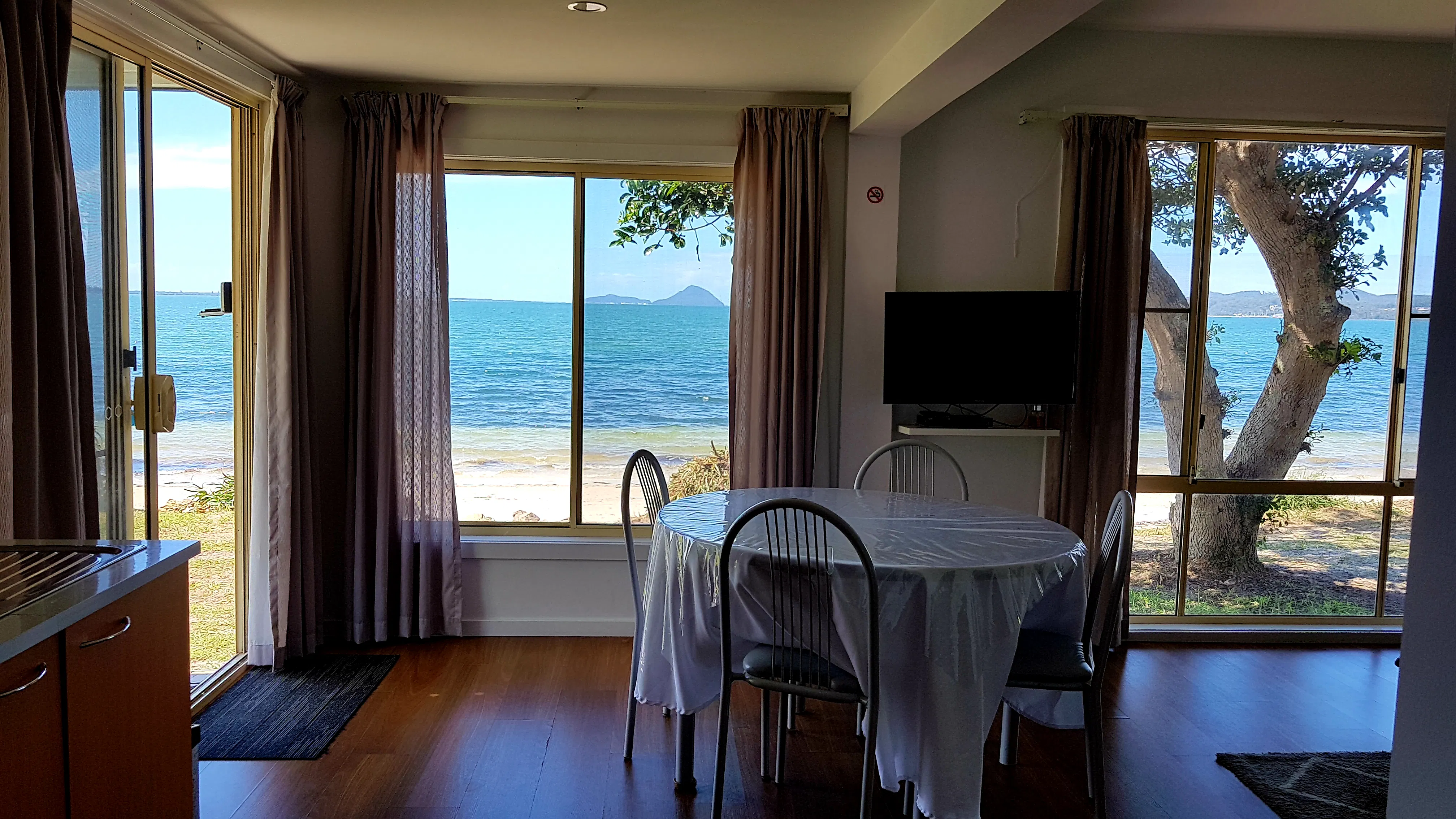 Get Dolphin Cottage Sleeps 4 Self Catering At The Beach Cottages For Free Wallpaper Dolphin Cottage Sleeps 4 Self Catering At The Beach Cottages Free HD