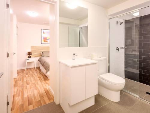 Bathroom Unit 8 sandbox Apartments