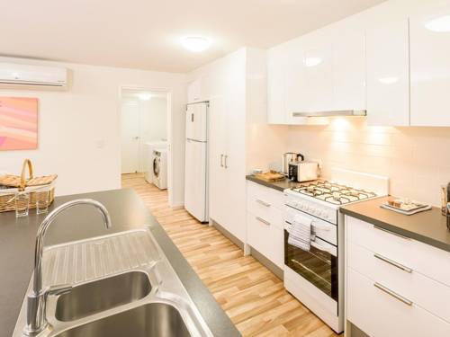 Unit 8 Sandbox Apartments