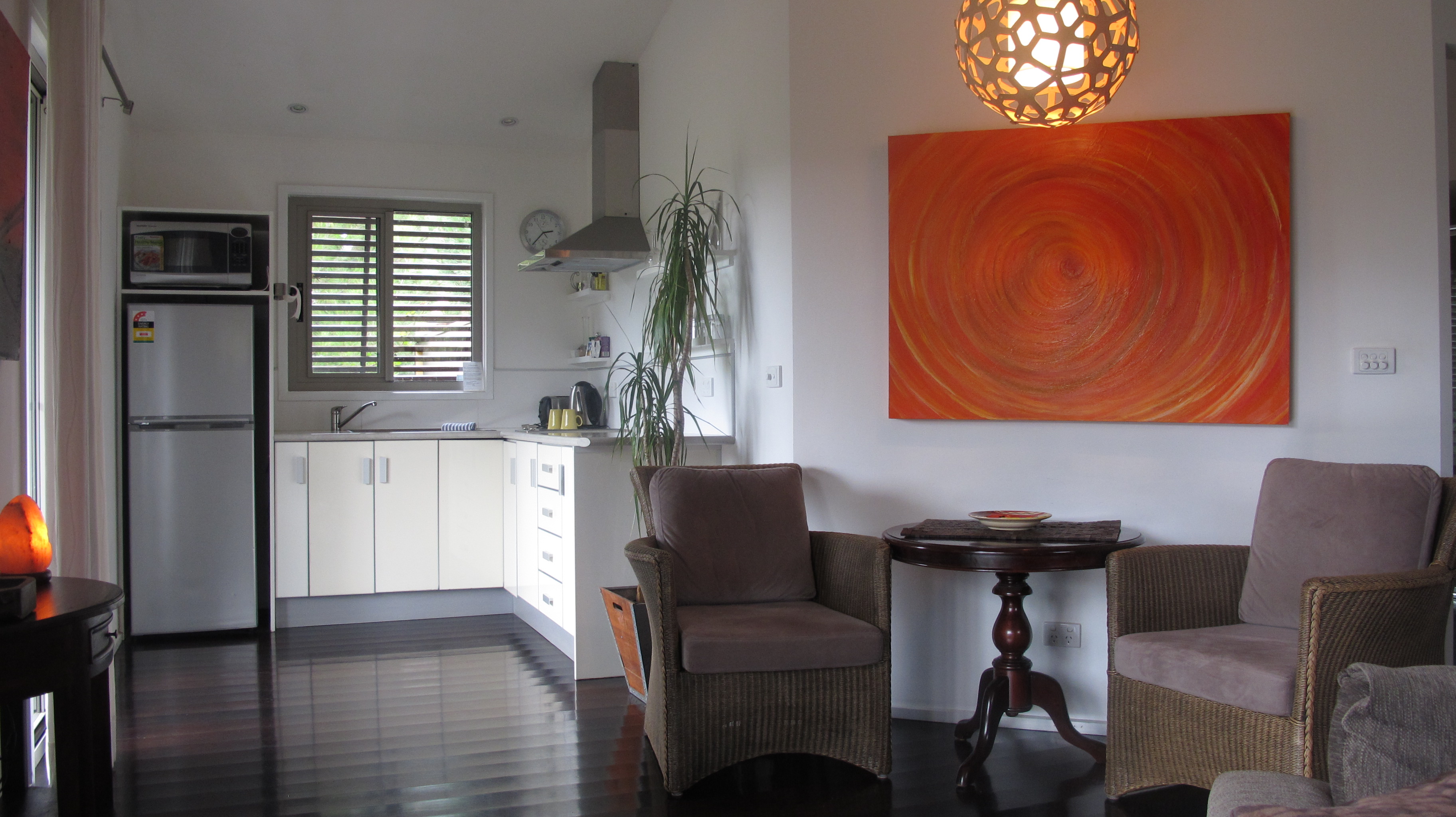 Dusk Dining & Kitchen