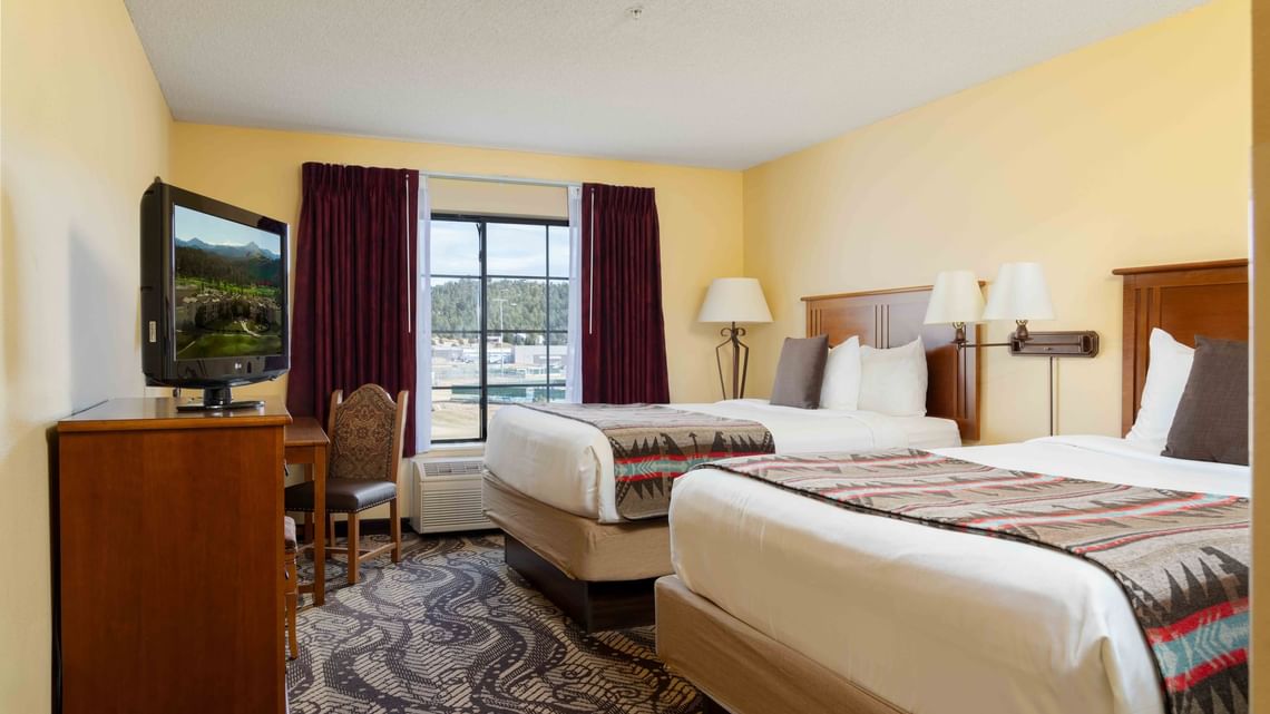 Two Queen Beds Free Breakfast • 350ft²