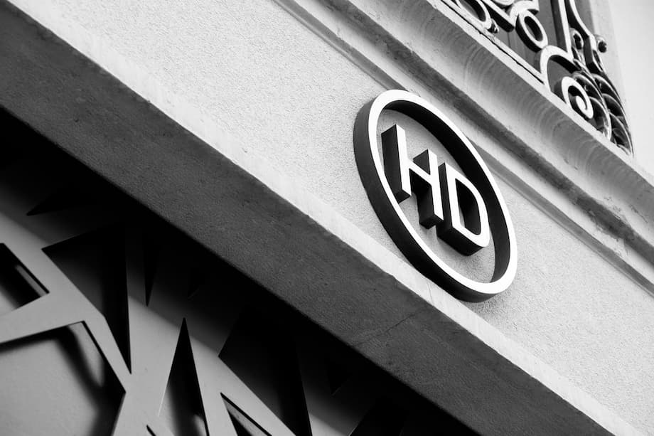 Facade de l'hotel des ducs à Dijon - Logo