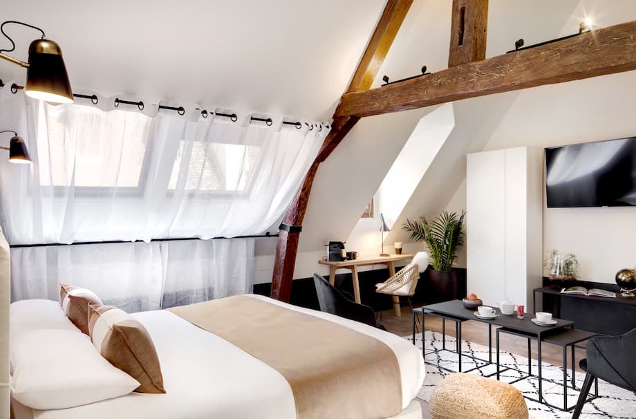 Vue de la charpente de la chambre du 3ème étage de la Maison des Ducs à Dijon