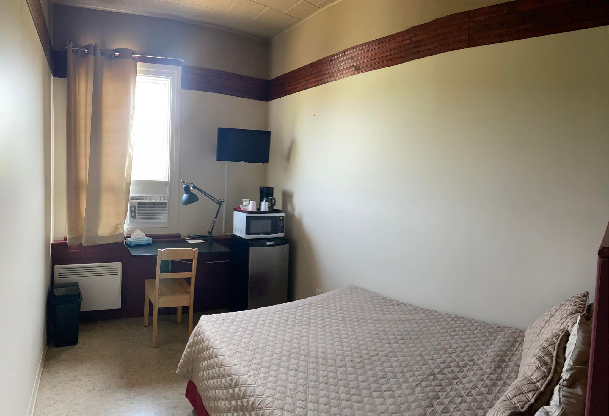 Economic Room - 1st FLOOR - MOUNTAIN SIDE -Double Bed