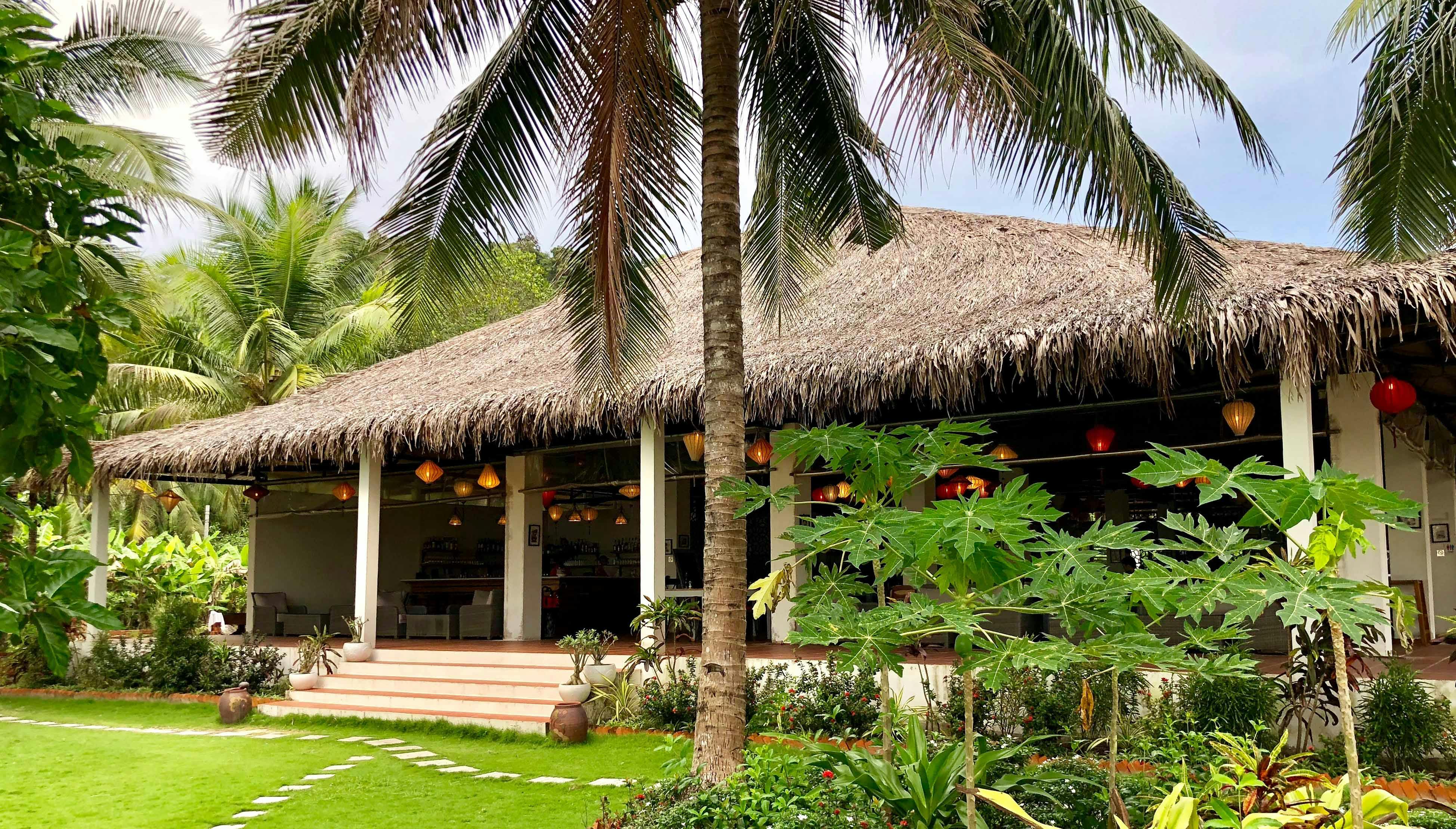 Tropical Garden Sea View Restaurant