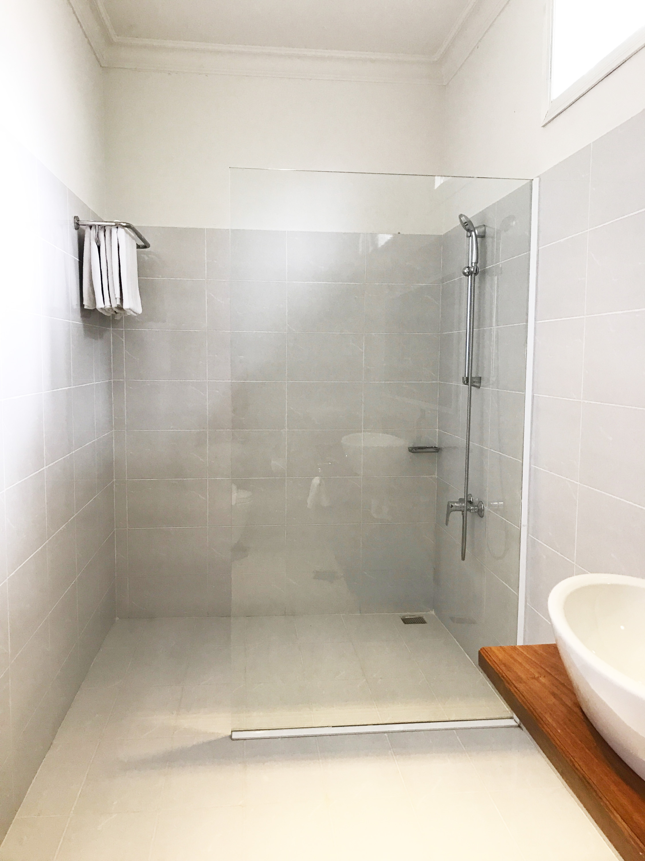 Garden Triple Bathroom and Shower